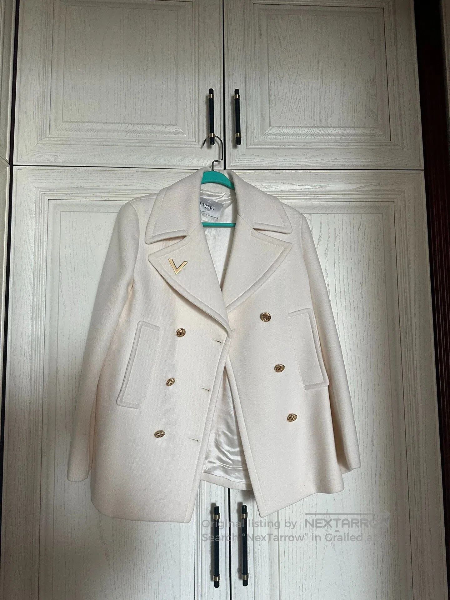 Valentino Valentino White Short Coat. Size M / US 6-8 / IT 42-44 - 1 Thumbnail
