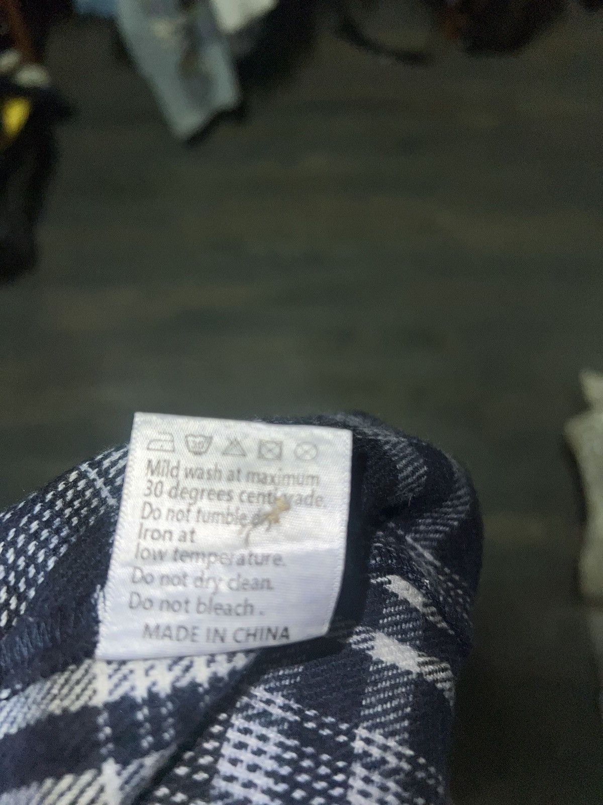 Who Decides War Who decides war crystal flannel Size US L / EU 52-54 / 3 - 12 Thumbnail