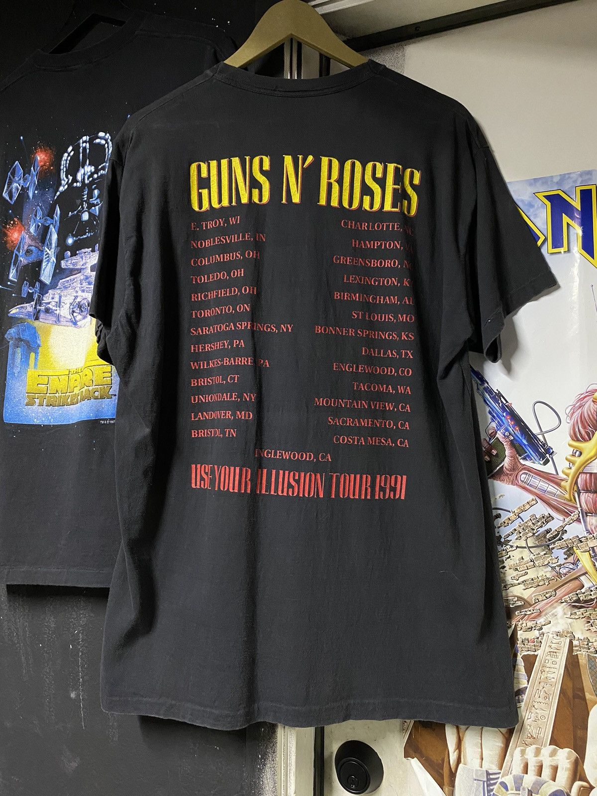 Band Tees Vintage 1991 Guns N’ Roses Band Tour T-Shirt Large Size US L / EU 52-54 / 3 - 6 Thumbnail