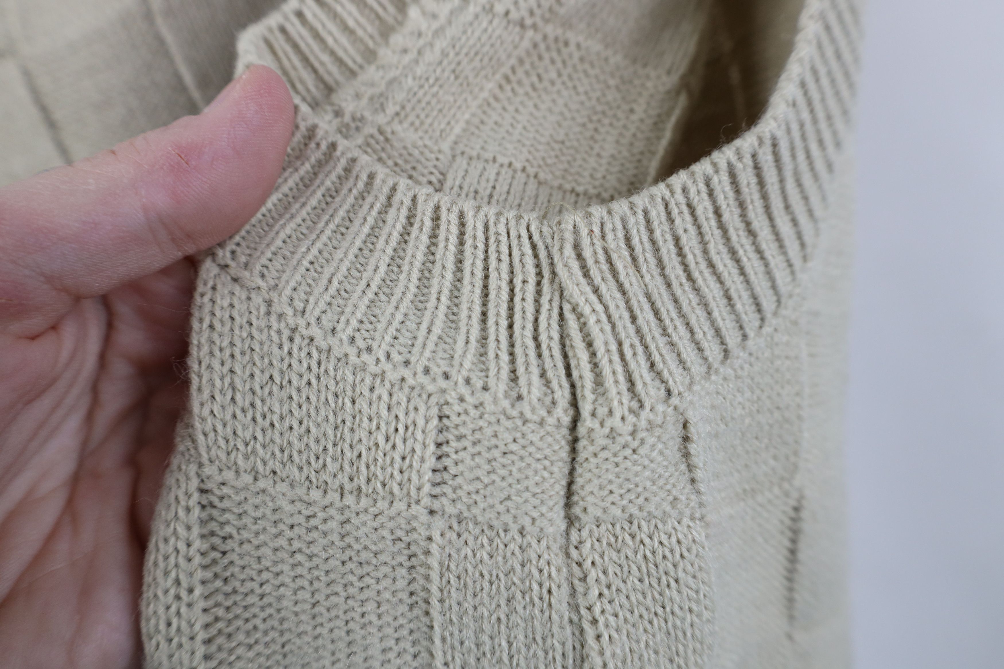 Vintage Vintage 90s Streetwear Cross Weave Knit Sweater Vest Size US L / EU 52-54 / 3 - 6 Thumbnail