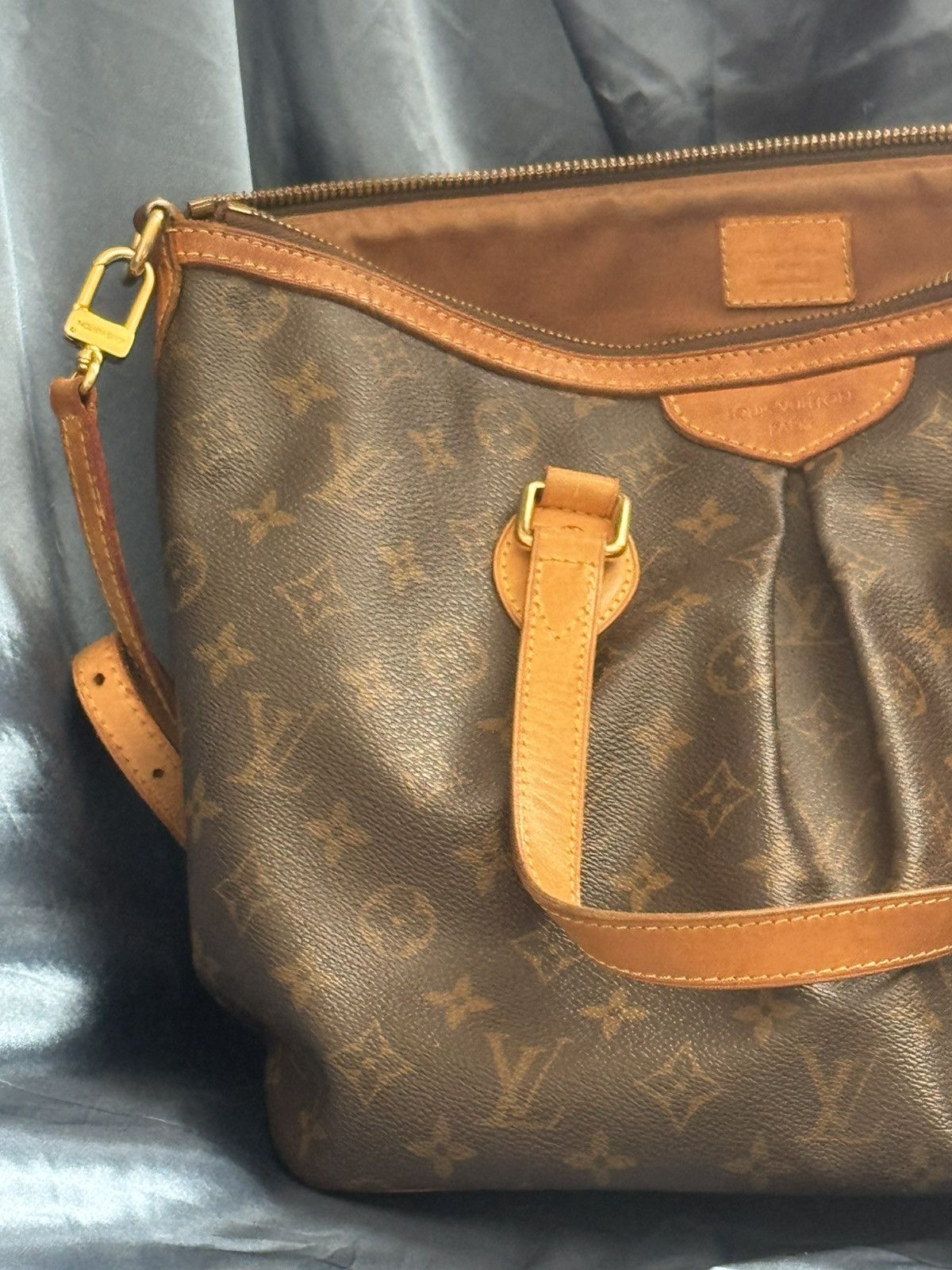 Louis Vuitton Louis Vuitton Palermo PM Size ONE SIZE - 6 Thumbnail