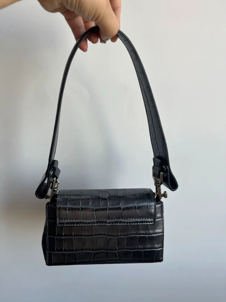 Vivienne Westwood Vivienne Westwood size os Hazel crocodile print single shou Size ONE SIZE - 3 Thumbnail