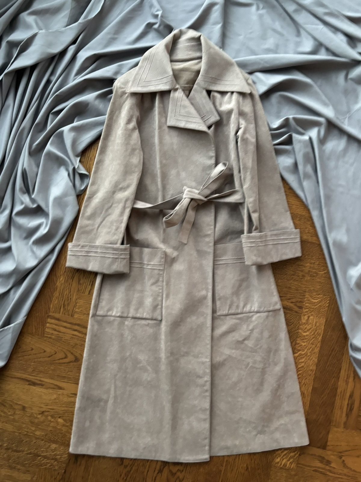 Holt Renfrew × Vintage 1970s Ultrasuede Trench Coat Vintage Holtz Renfrew Duster Size M / US 6-8 / IT 42-44 - 1 Thumbnail