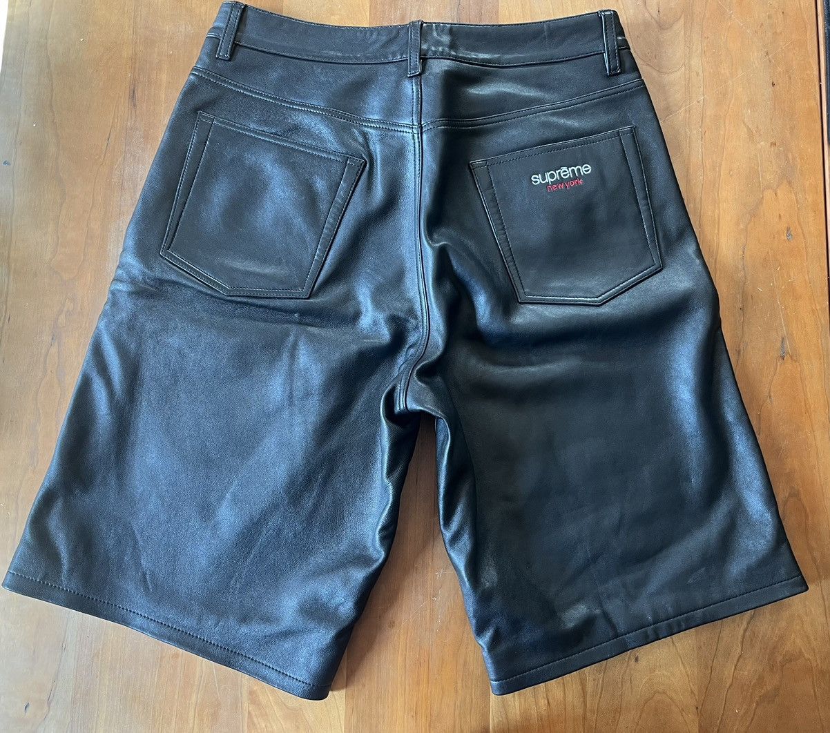 Supreme Supreme Baggy Leather Shorts Size US 32 / EU 48 - 2 Thumbnail