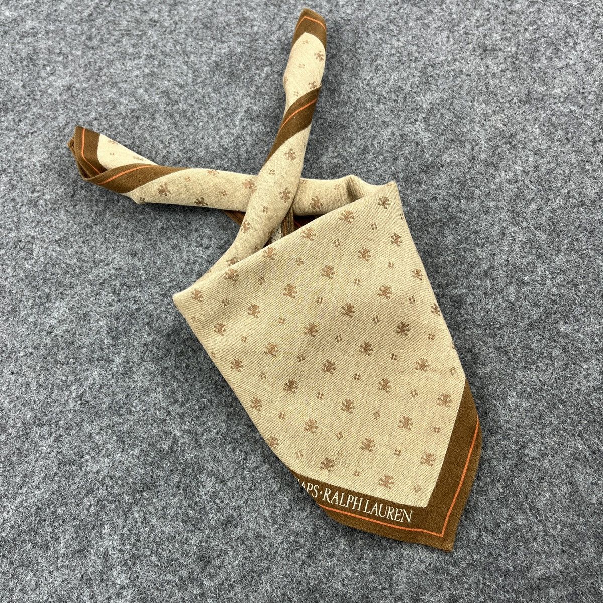Chaps Ralph Lauren Chaps Ralph Lauren Handkerchief / Bandana / Neckerchief B782 Size ONE SIZE - 8 Thumbnail