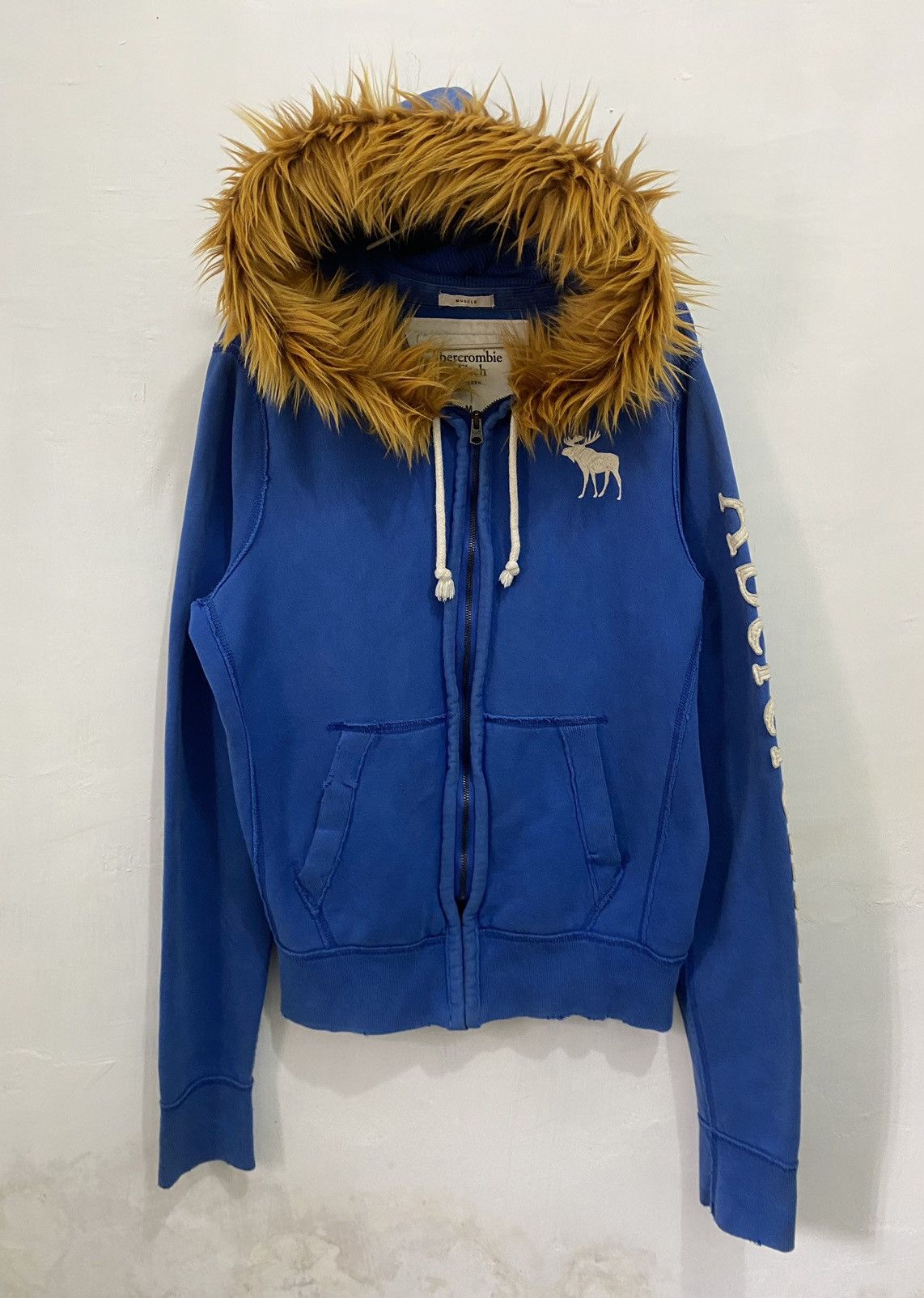 Abercrombie & Fitch 💥If Six Was Nine💥Abercrombie Fur Hoodie LGB style Size US M / EU 48-50 / 2 - 1 Thumbnail