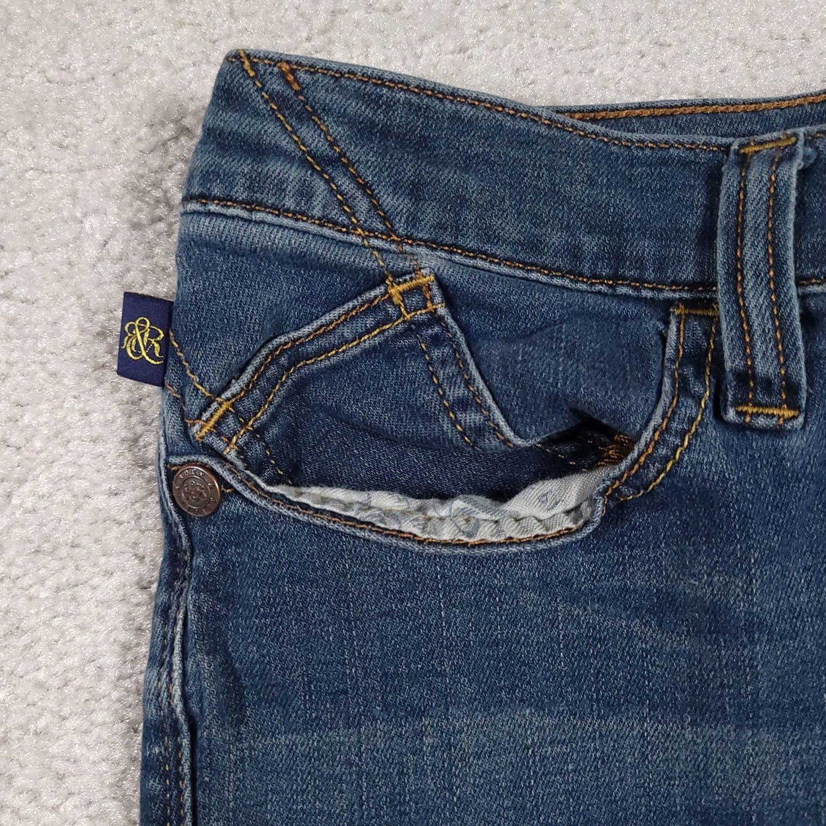 Vintage Rock & Republic Jeans Womens 6 Skinny Stretch Denim Medium Wash Studded Pocket Blue Size 28" / US 6 / IT 42 - 4 Thumbnail