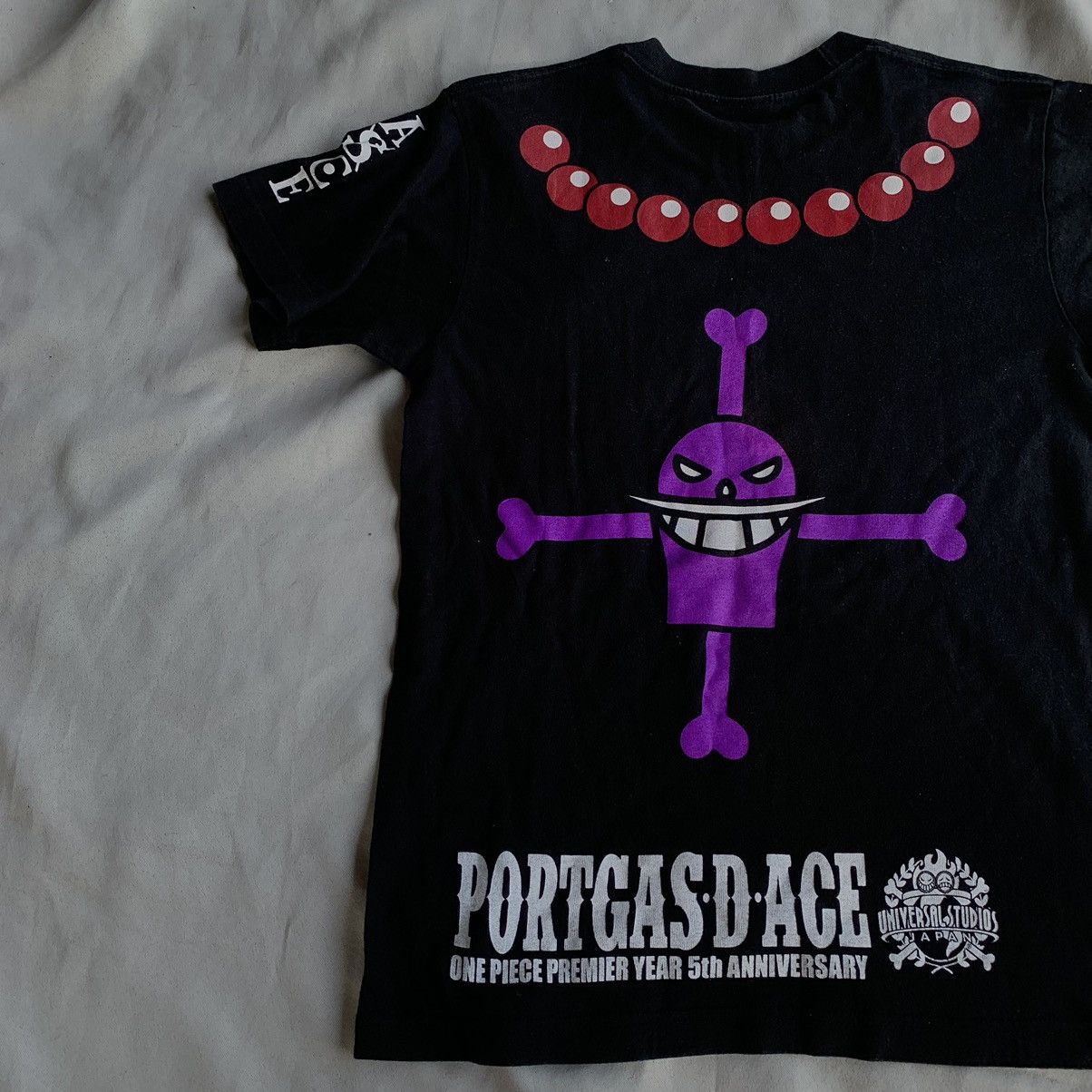 One Piece VINTAGE UNIVERSAL STUDIO ONEPIECE PORTGAS D ACE FULL PRINT Size US S / EU 44-46 / 1 - 2 Thumbnail