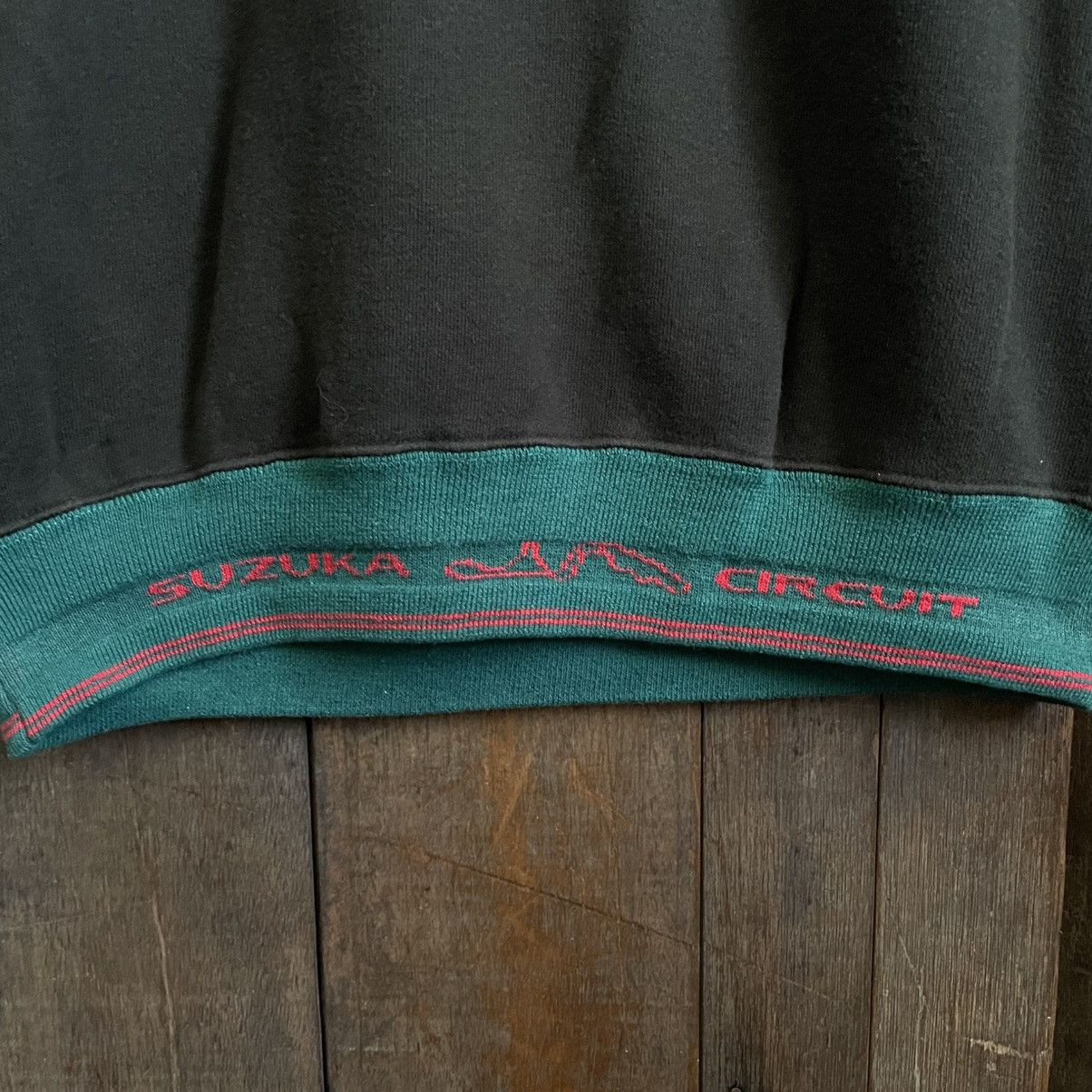 Vintage Vintage suzuka circuit f1 grandprix sweatshirt Size US M / EU 48-50 / 2 - 6 Thumbnail