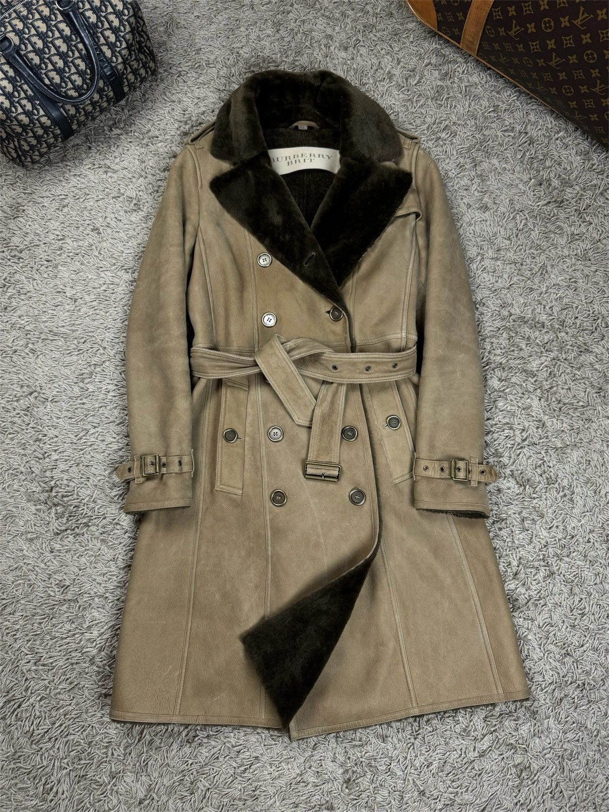Shearling coat Burberry lambskin coat original luxury item
