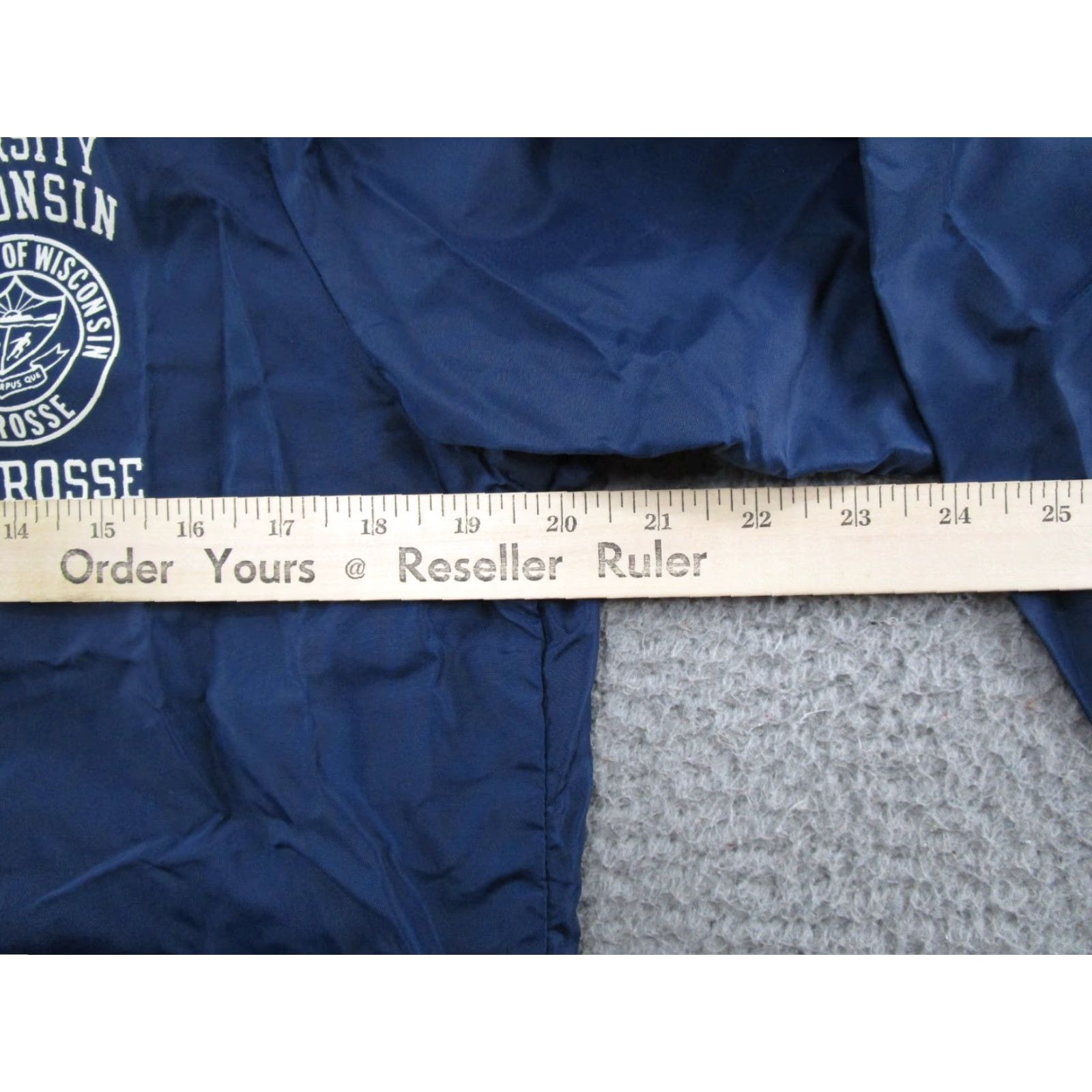 Champion VTG Champion Running Man UWL University of La Crosse Button Up Jacket Men L Blue Nylon Polyester Windbreaker Vintage Yes Size US L / EU 52-54 / 3 - 6 Thumbnail