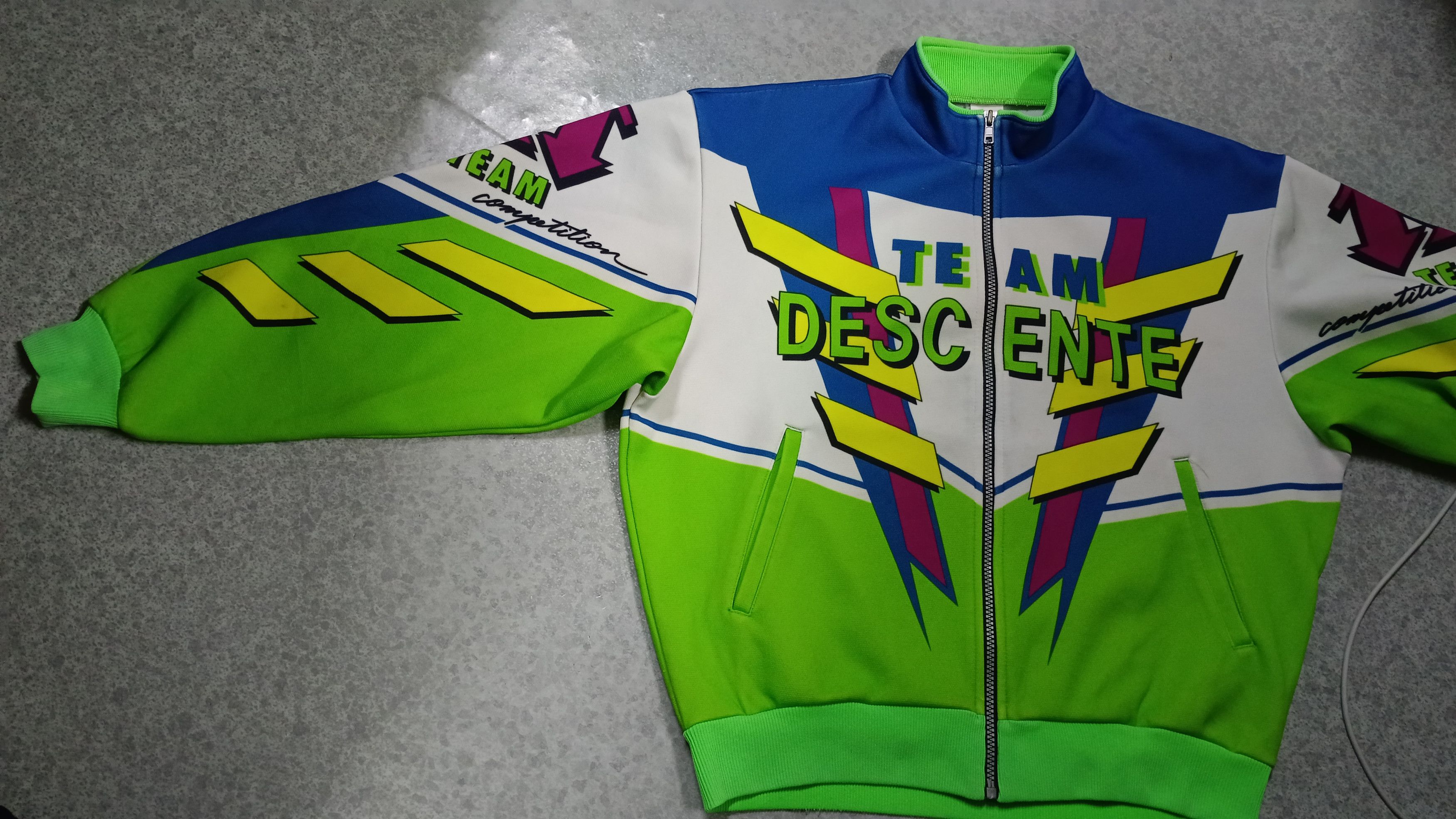 Descente × Japanese Brand 🔥 Rare Vintage Team Descente Track Top Sweater Size US M / EU 48-50 / 2 - 4 Thumbnail