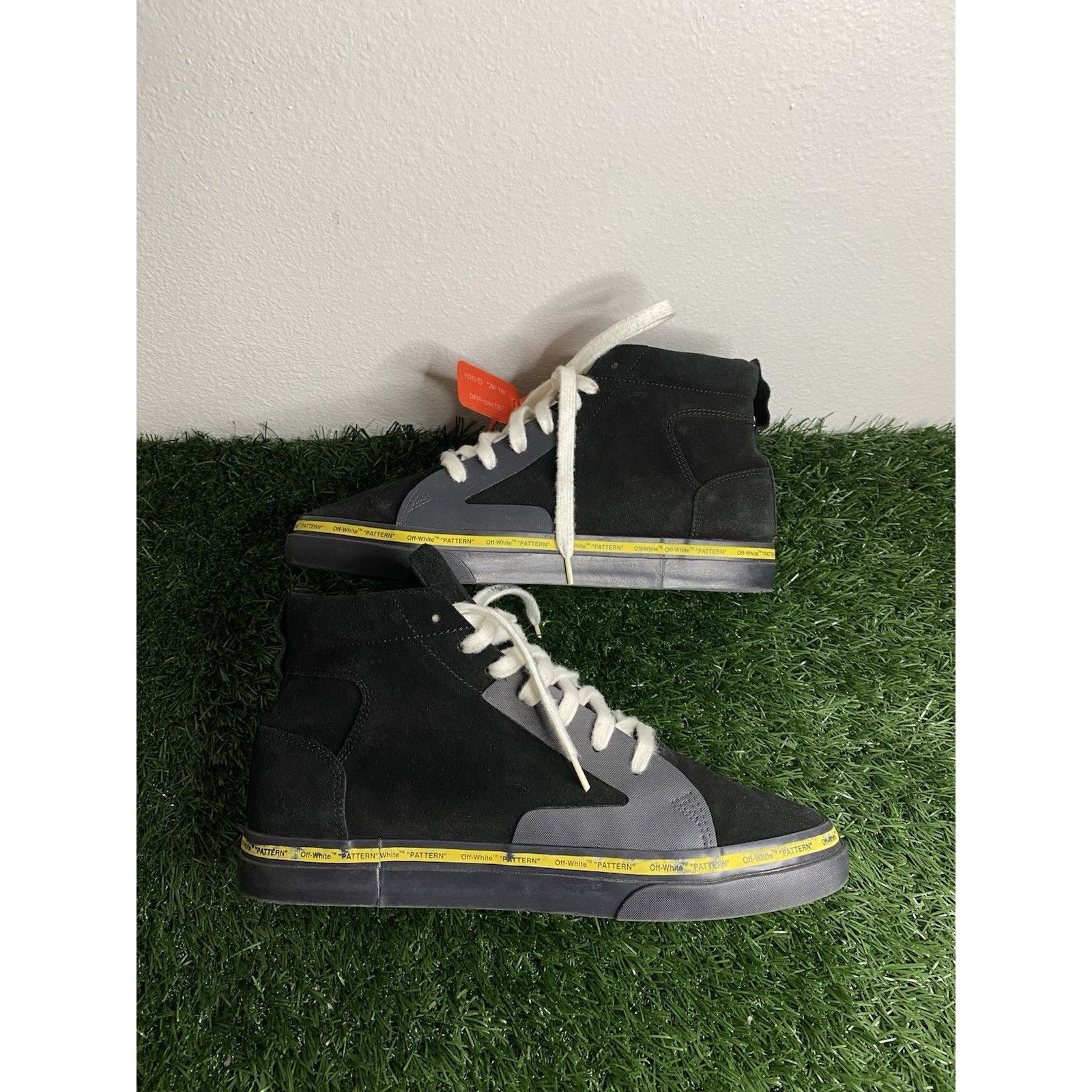 Off-White Off-White Vulc Sneaker Mid 'Black' | Size 43 EU ( 10 us ) Size US 10 / EU 43 - 4 Thumbnail