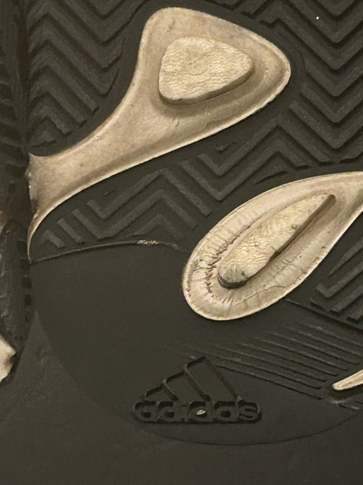 Adidas Yeezy Boost 700 wave runner Size US 8 / EU 41 - 6 Thumbnail
