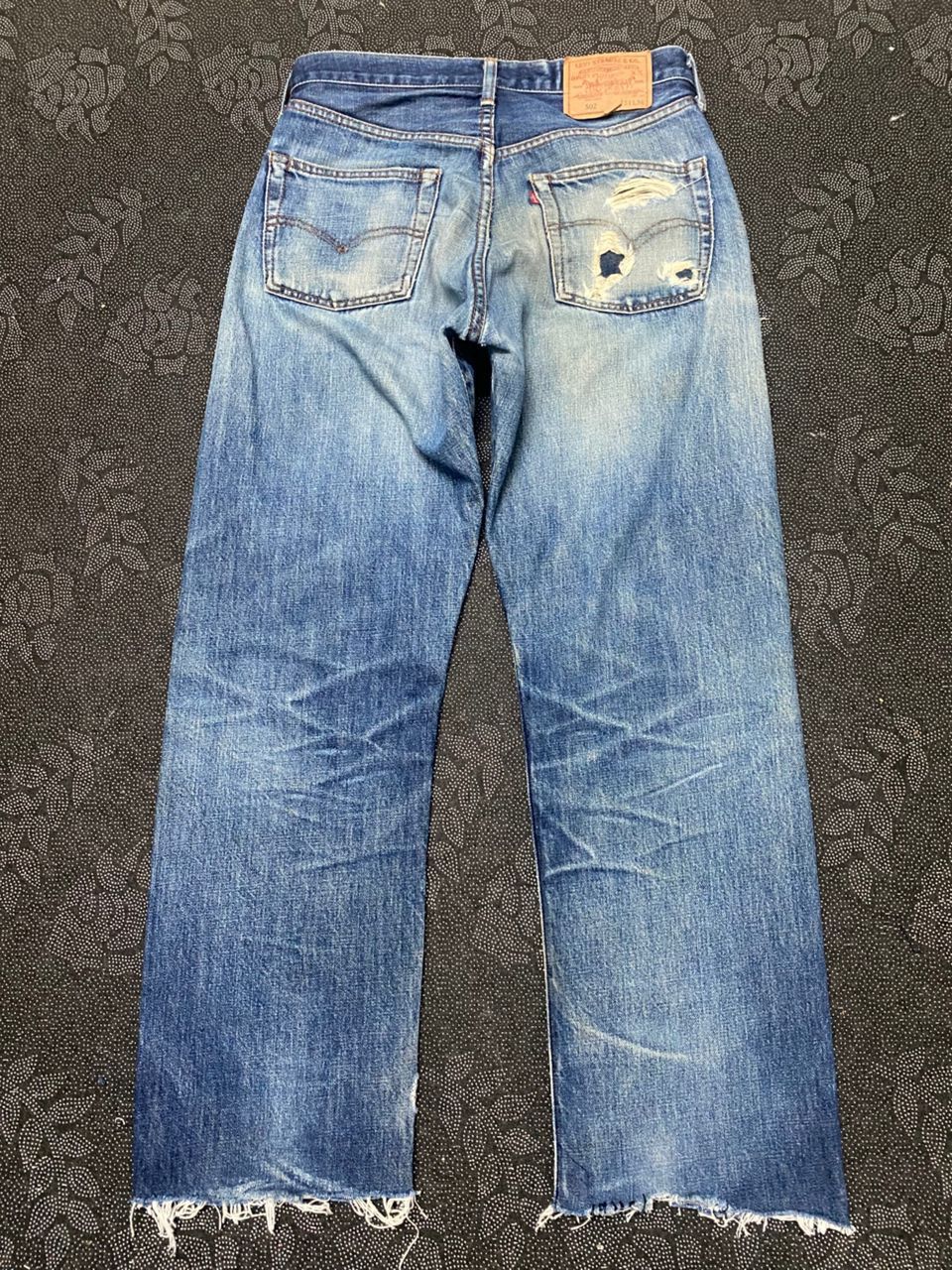 Levi's VINTAGE LEVIS 502 REDLINE SELVEGDE DISTRESSED DENIM Size US 30 / EU 46 - 2 Thumbnail