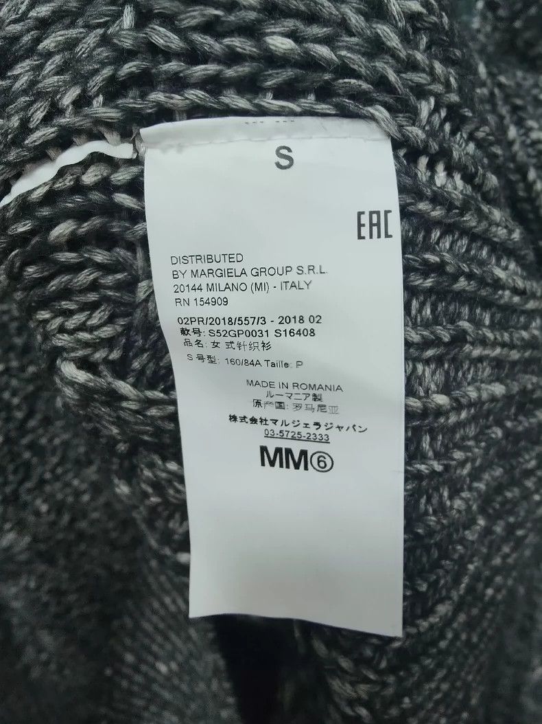 Maison Margiela Maison Margiela Loose knitwear with autumn and winter pocke Size US S / EU 44-46 / 1 - 4 Thumbnail