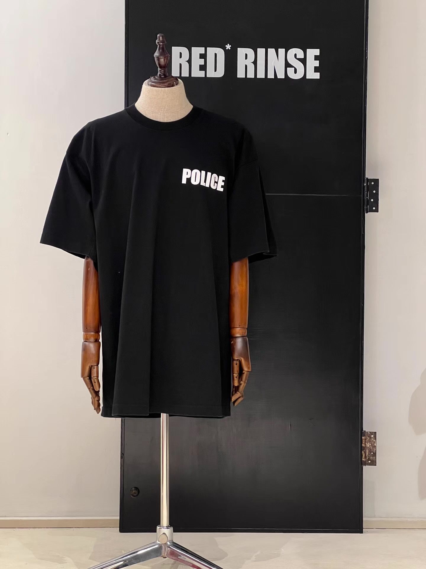 Vintage Vintage Kanye West Style Police Short Sleeve T-shirt Q13 Size US XXL / EU 58 / 5 - 2 Thumbnail