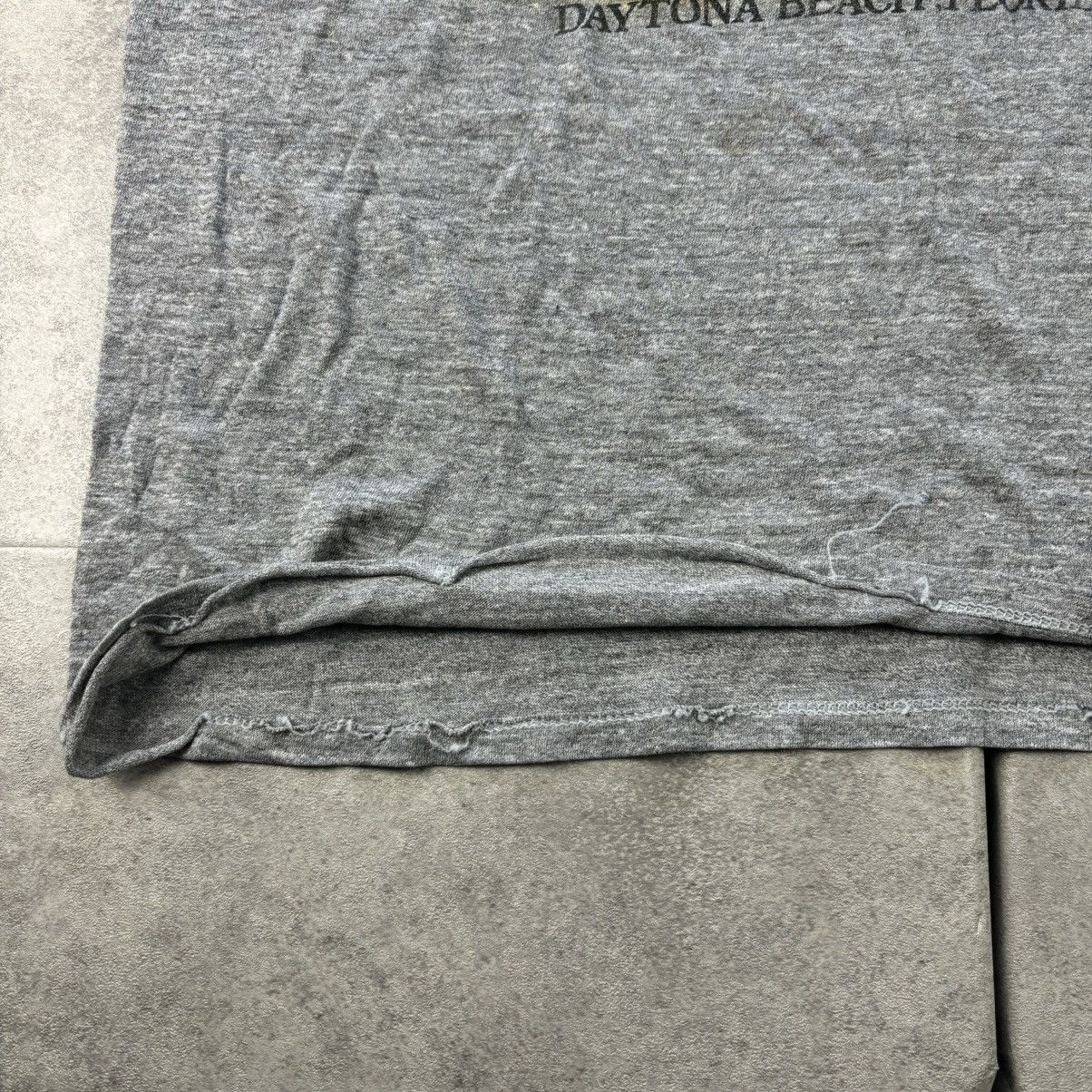 Nike Vintage 80s nike gray spell-out tshirt Size US XL / EU 56 / 4 - 6 Thumbnail