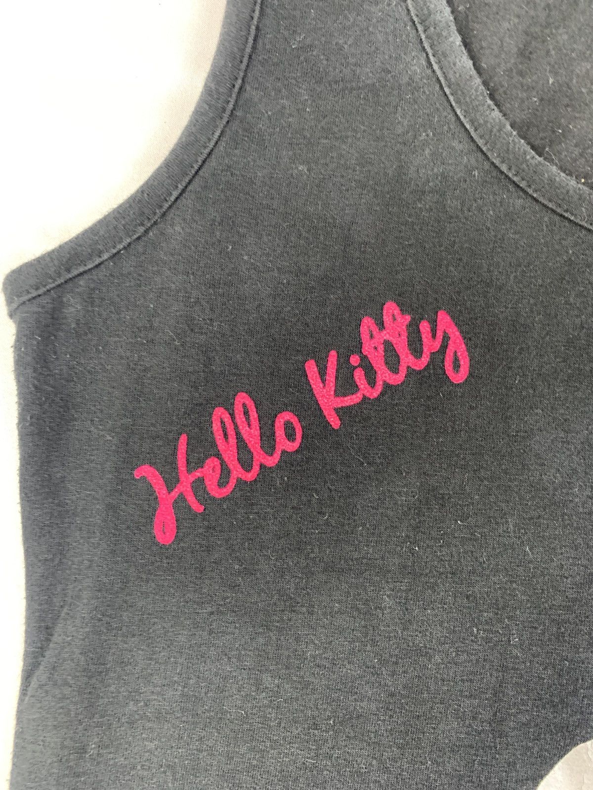 Anime 2005 Hello Kitty by Sanrio Big Silver Icon Graphic Tank Top Size S / US 4 / IT 40 - 5 Thumbnail