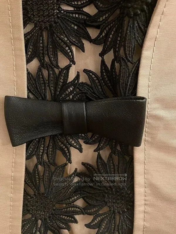 Valentino Valentino White Lace Bow Jacket Size 4. Size US S / EU 44-46 / 1 - 2 Thumbnail