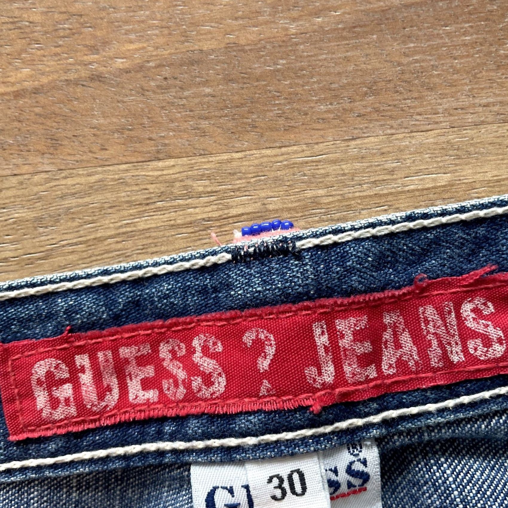 Guess VINTAGE GUESS Jeans Cropped Womens 30x23 Beaded Embellished Denim 80s 90s Boho USA Shirt? Size 30" / US 8 / IT 44 - 4 Thumbnail