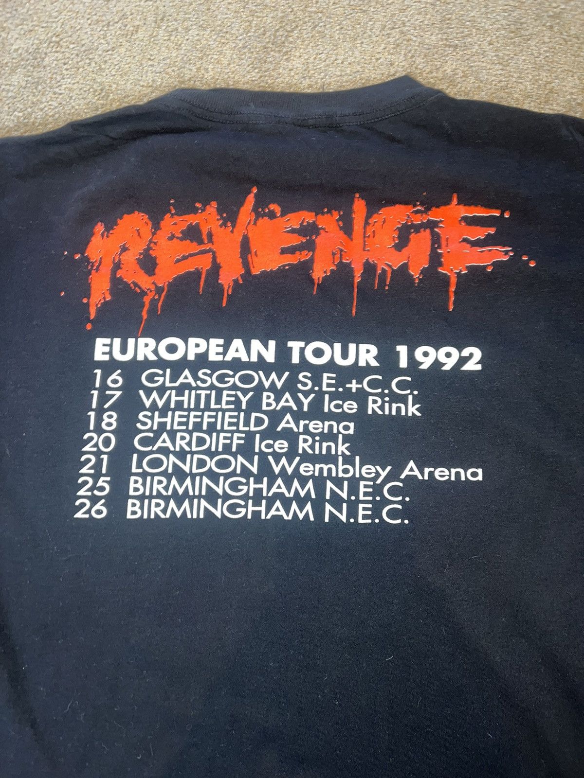 Vintage RARE Vintage KISS Revenge Tour 1992 Tshirt .European Version Size US XL / EU 56 / 4 - 6 Thumbnail