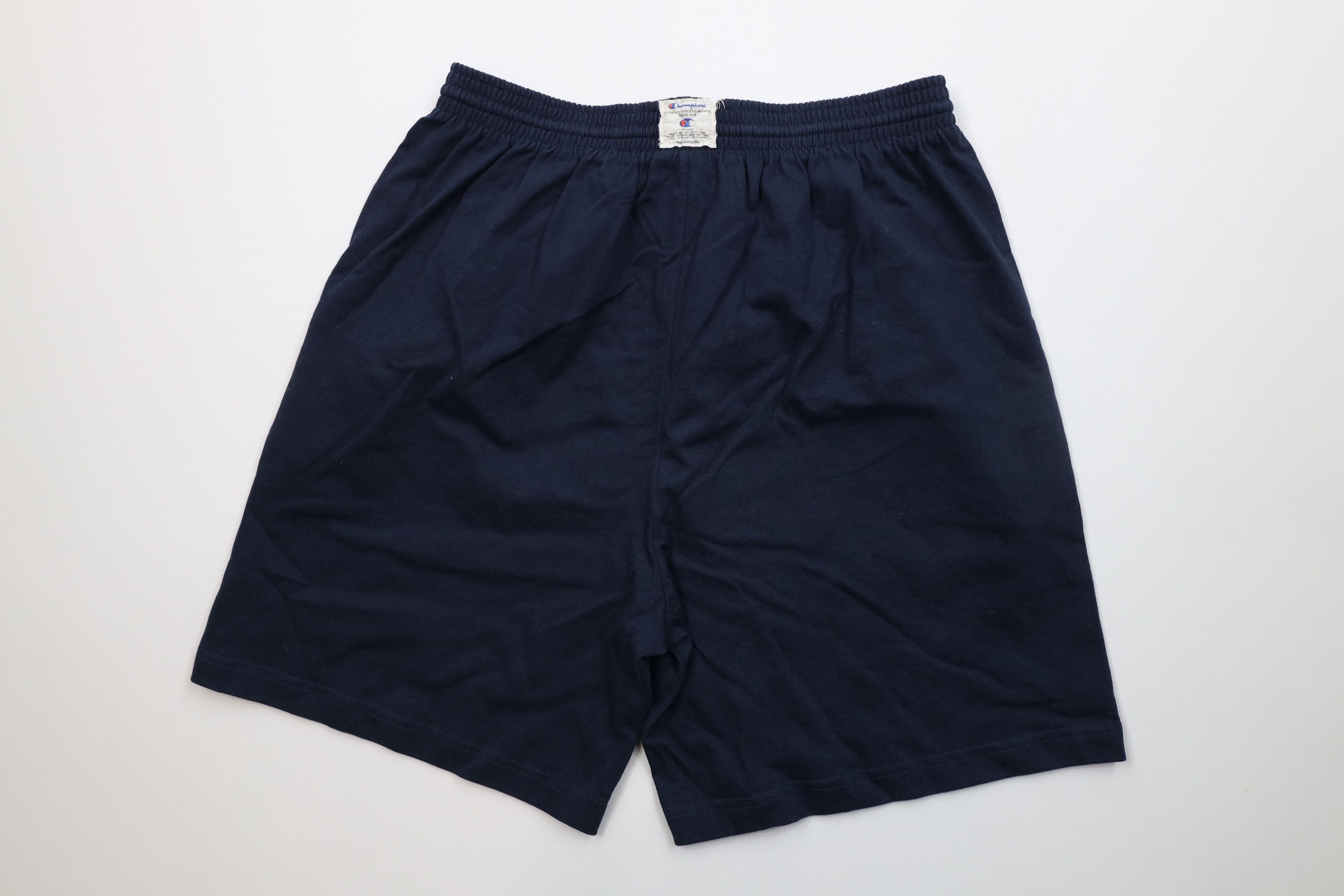 Champion Vintage 90s Y2K Champion of New Hampshire Shorts UNH Blue Size US 32 / EU 48 - 9 Thumbnail
