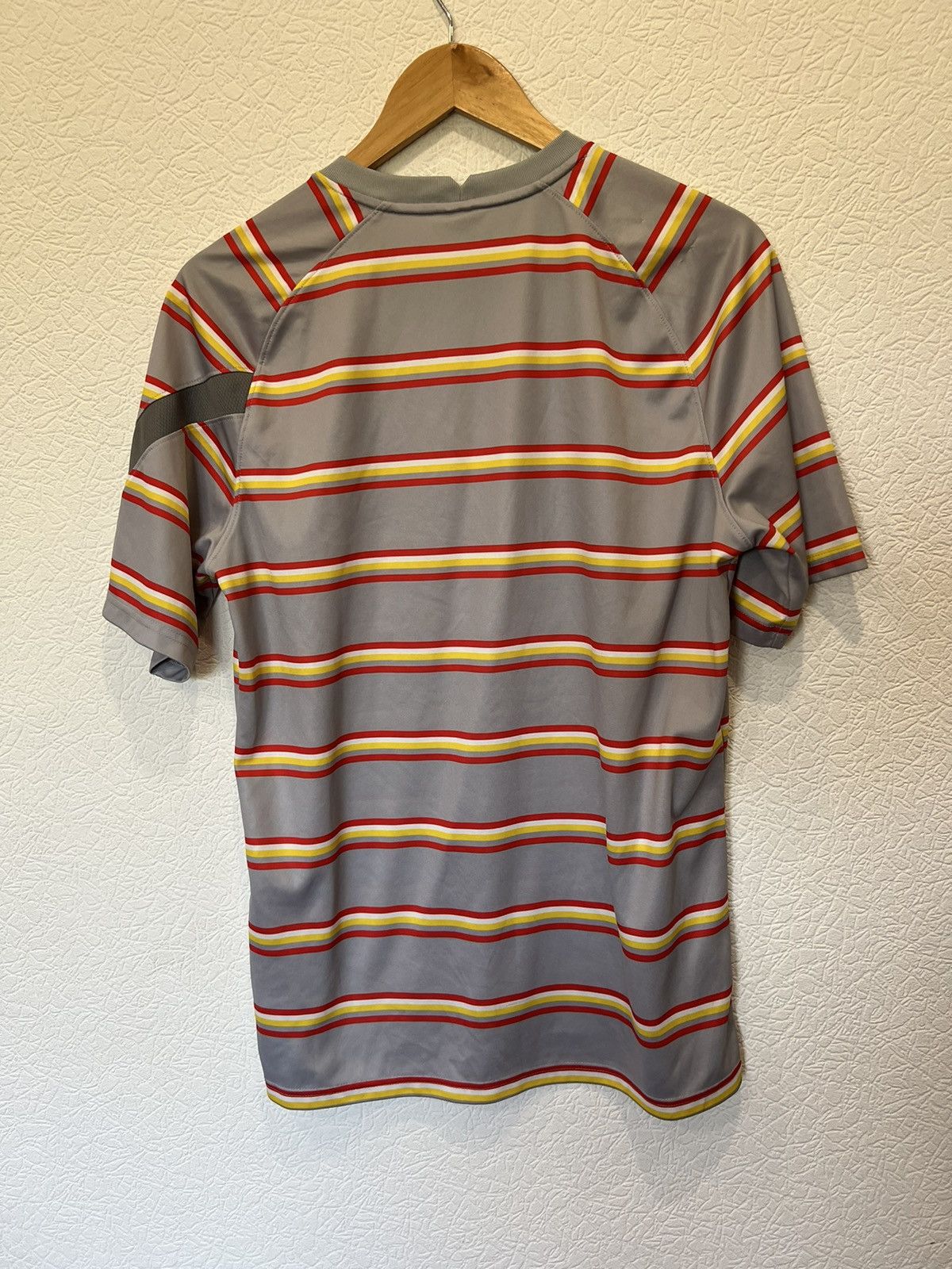 Vintage Nike Liverpool Training Jersey Shirt Tee Size US M / EU 48-50 / 2 - 5 Thumbnail