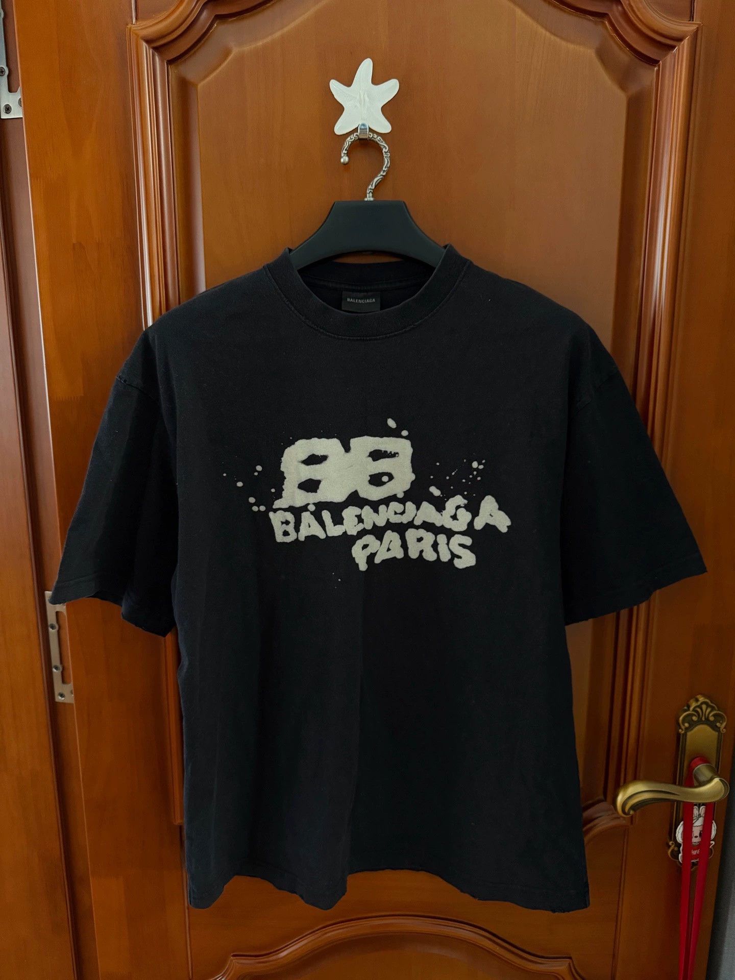 Balenciaga Balenciaga Ink Splatter BB Short Sleeve T-shirt - dmc Size US S / EU 44-46 / 1 - 1 Thumbnail