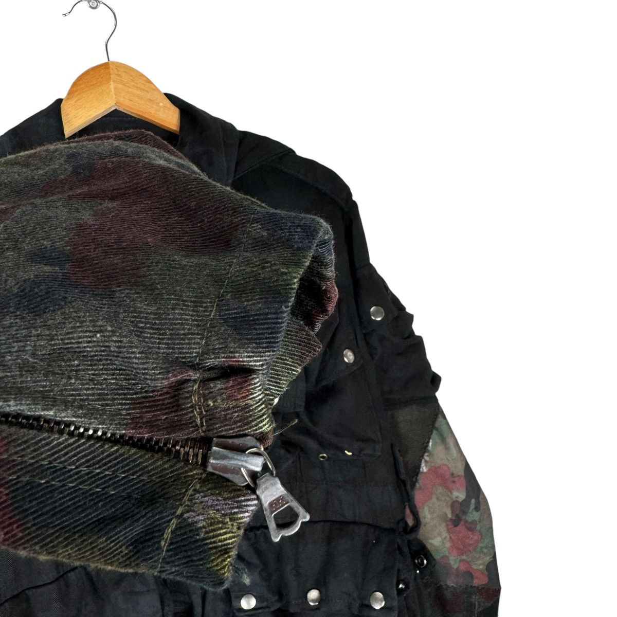 Japanese Brand 🔥VINTAGE SWISS M70 HOODIE BONDAGE CAMO JACKET Size US M / EU 48-50 / 2 - 6 Thumbnail