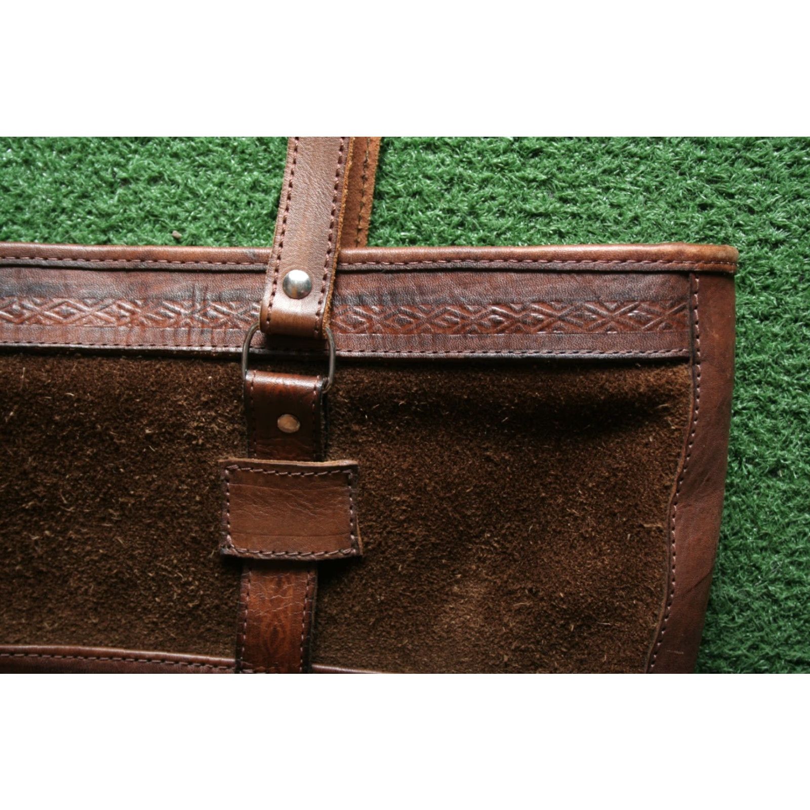 Vintage VINTAGE Bolivian Suede, Tooled Leather & Tapestry Slim Shoulder Tote Bag Size ONE SIZE - 4 Thumbnail