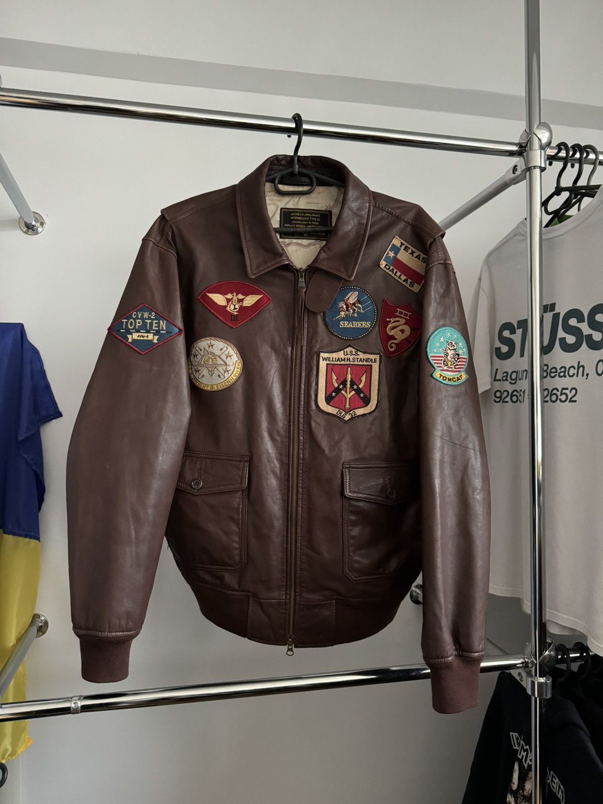 Avirex × Vintage Vintage Avirex G1 TOP GUN Leather Bomber Jacket Size US XL / EU 56 / 4 - 7 Thumbnail
