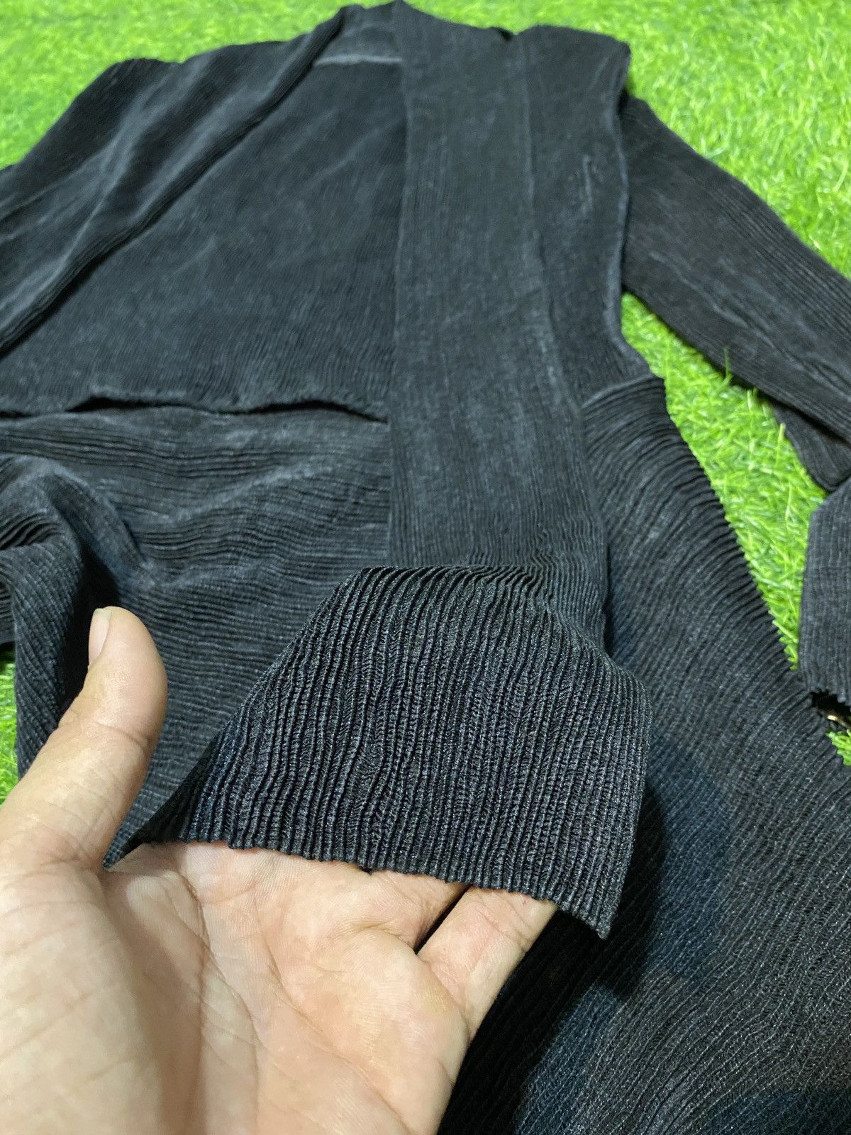 Japanese Brand × Pleats Please Issey Miyake × Yasuyuki Ishii CLOAKS CRESCENT INSPRIED PLEATS PLEASE STYLE 🖤 Size US M / EU 48-50 / 2 - 7 Thumbnail