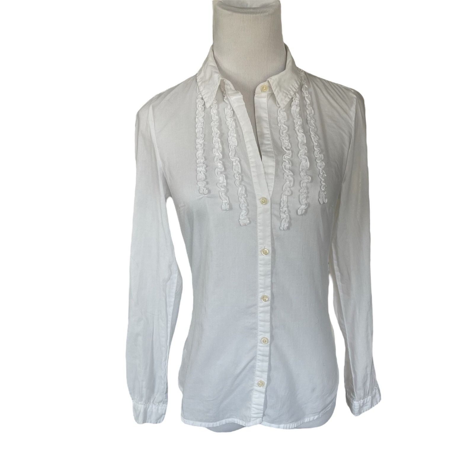 Old Navy Old Navy White Tuxedo Ruffle Long Sleeve Button Down Blouse Size XS / US 0-2 / IT 36-38 - 3 Thumbnail