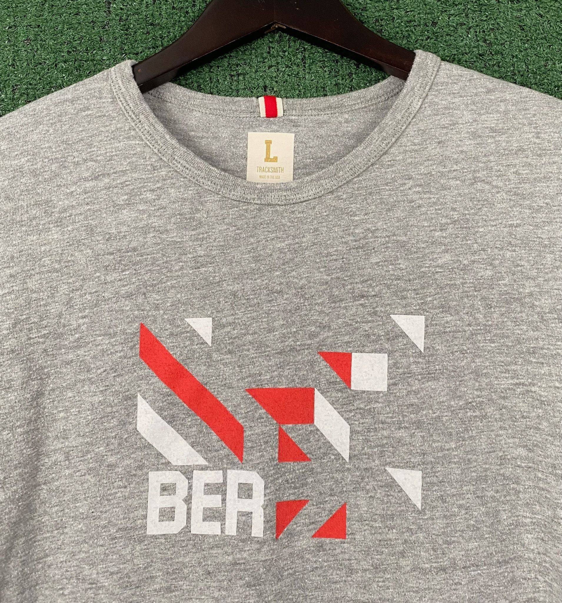 Tracksmith New England Tracksmith Grayboy Berlin Germany Marathon T-Shirt Large Size US L / EU 52-54 / 3 - 2 Thumbnail