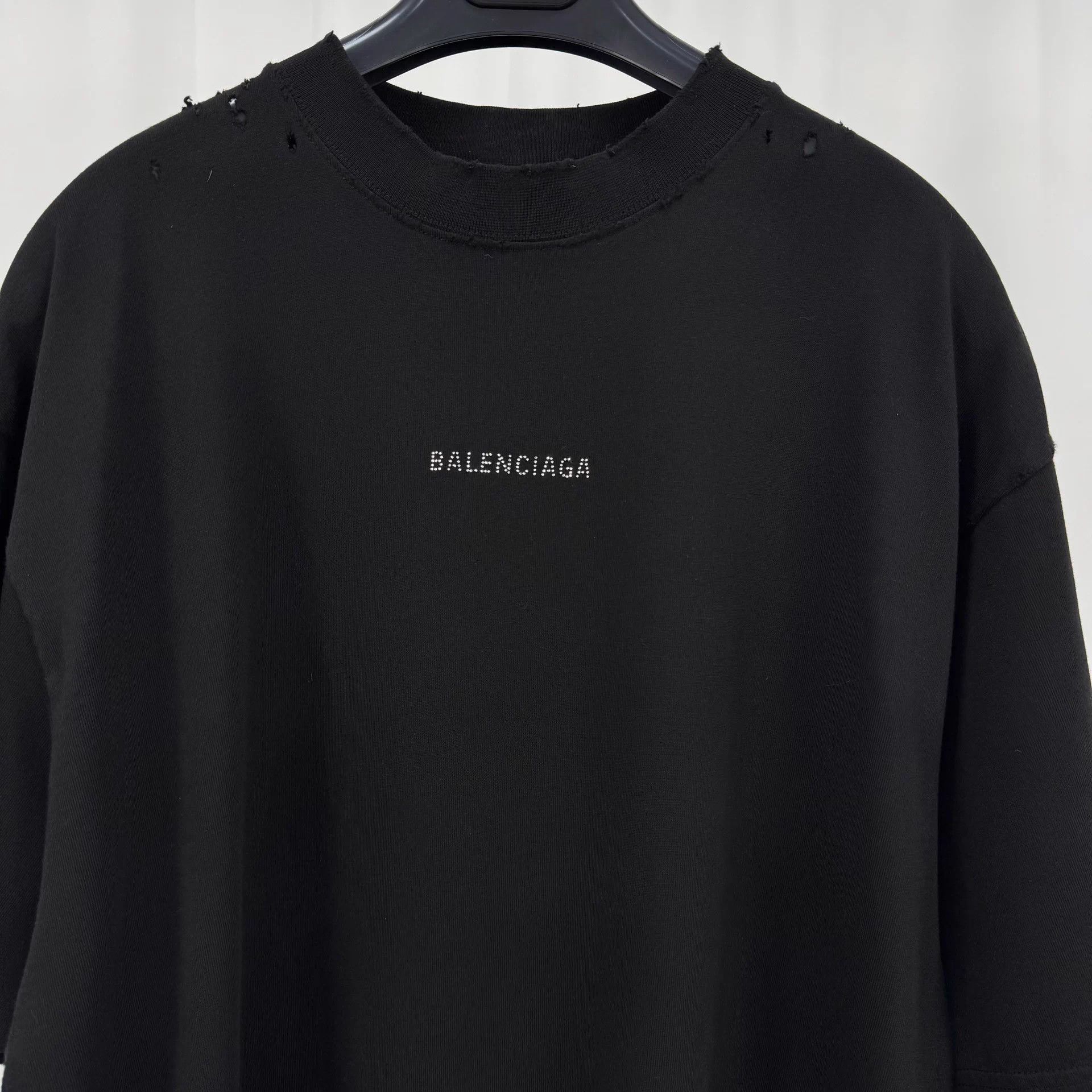 Balenciaga Balenciaga Crystal Logo Distressed S/S T-shirt 99 New Size US S / EU 44-46 / 1 - 3 Thumbnail