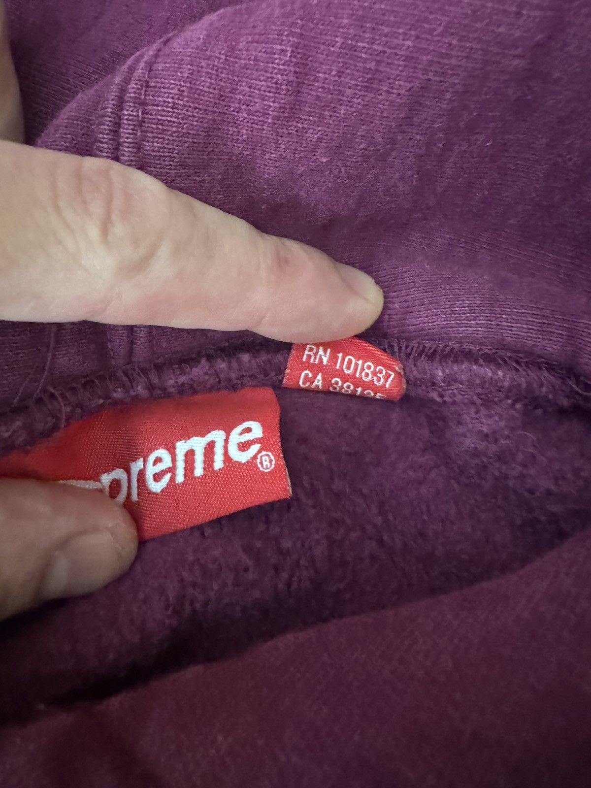 Supreme Supreme old english Size US L / EU 52-54 / 3 - 7 Thumbnail