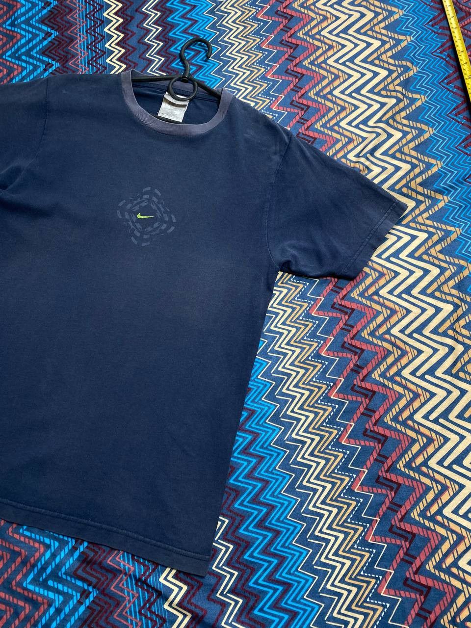 Nike × Vintage Vintage Style Nike T Shirt Center Logo Style Size US S / EU 44-46 / 1 - 13 Thumbnail