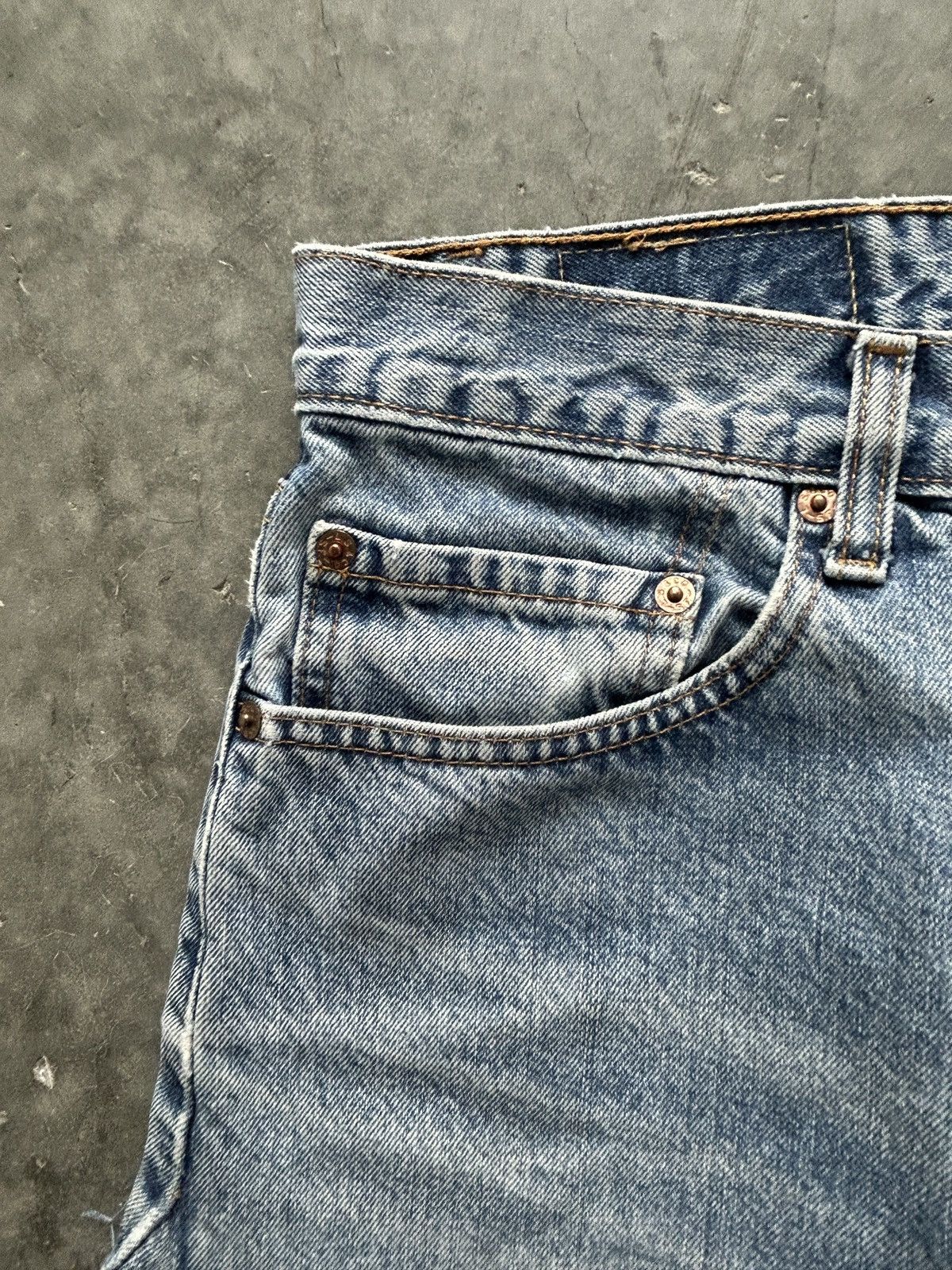 Levi's Vintage Y2K Levis 505 Denim Jean Shorts Distressed Size US 31 - 2 Thumbnail