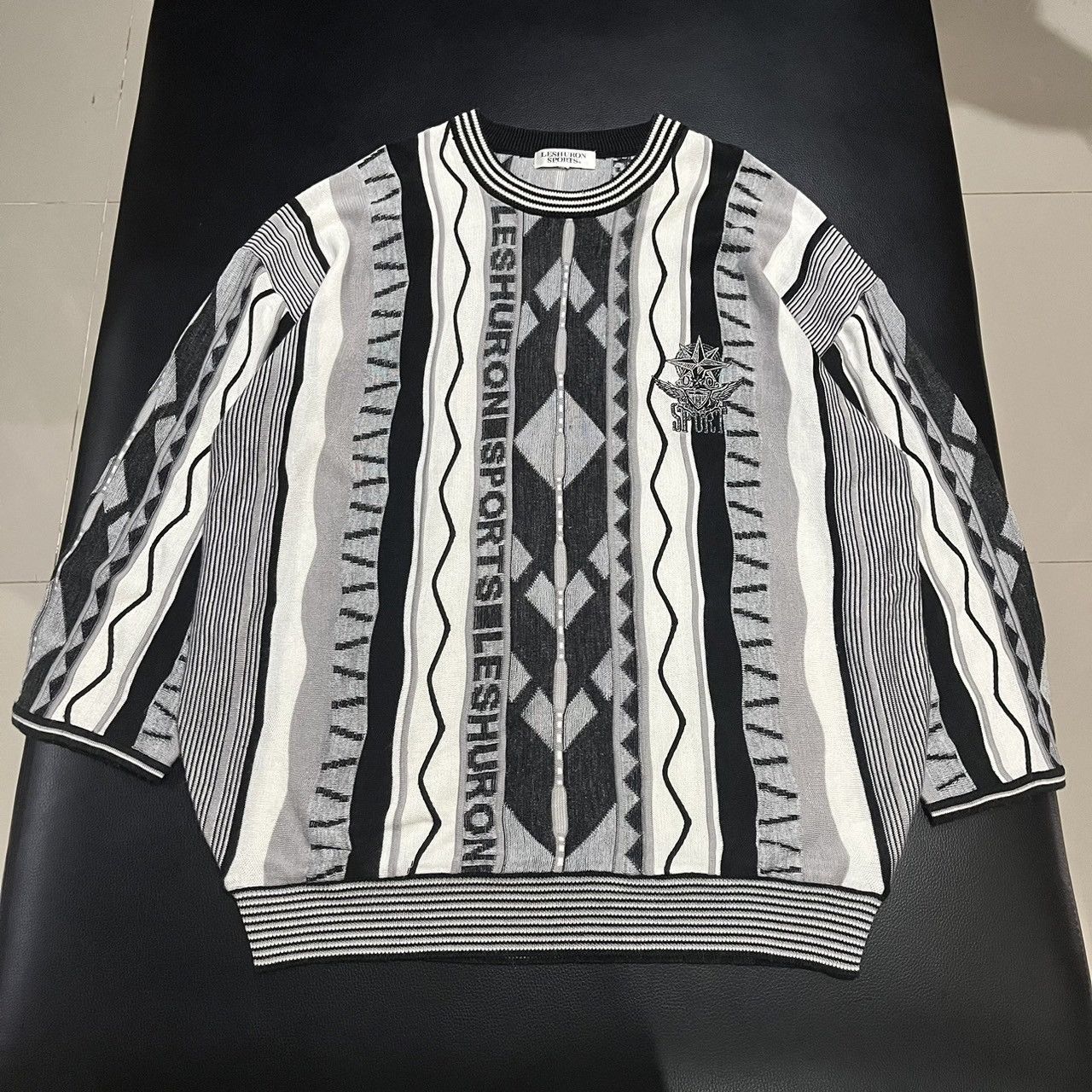 Coogi Vintage Coogi Style Knit Sweater By LESHURON SPORTS Size US L / EU 52-54 / 3 - 1 Thumbnail