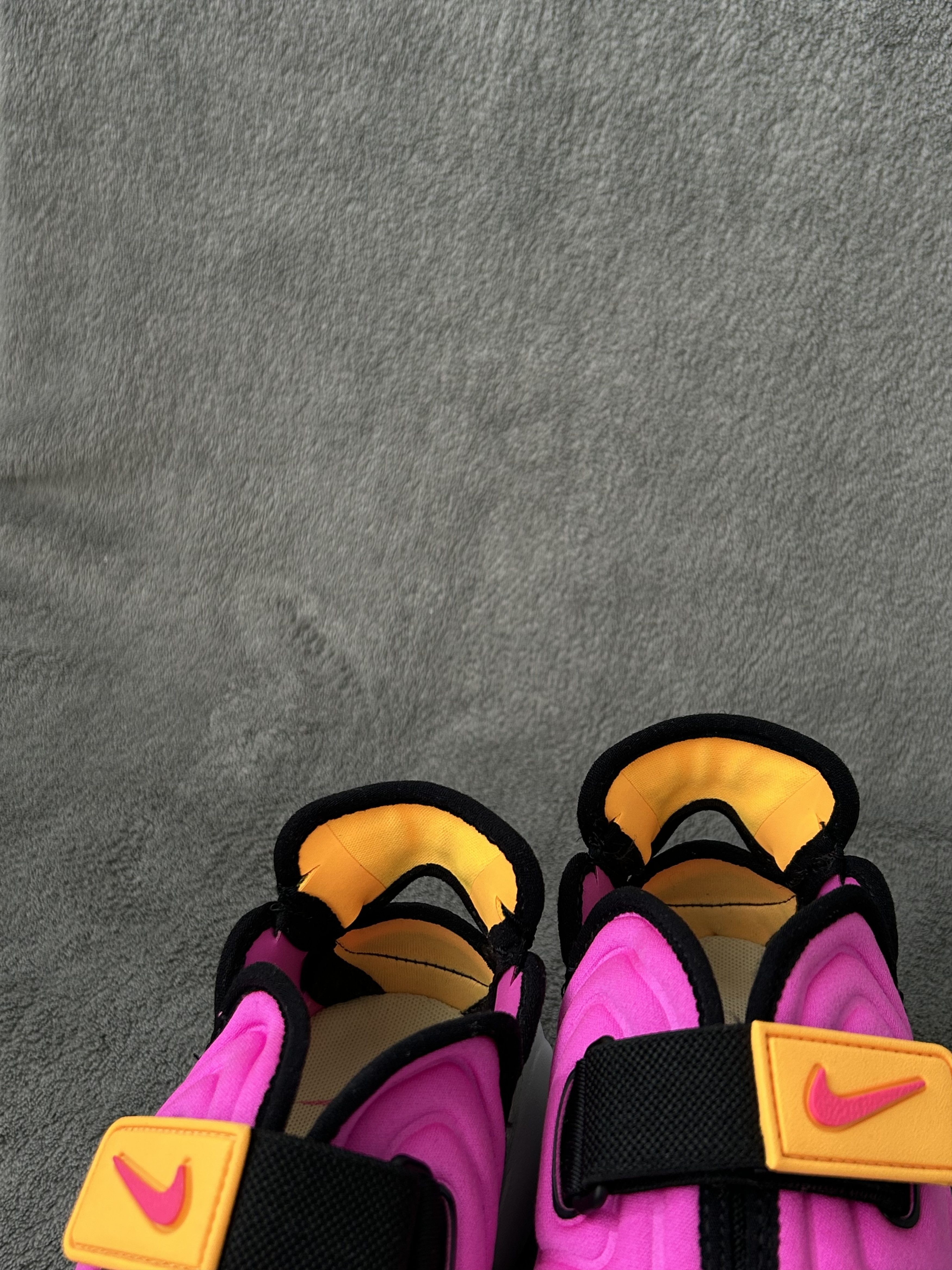 Nike Nike Aqua Rift WMNS Neon Colorway (Style CW7164-700) Size US 6 / IT 36 - 4 Thumbnail