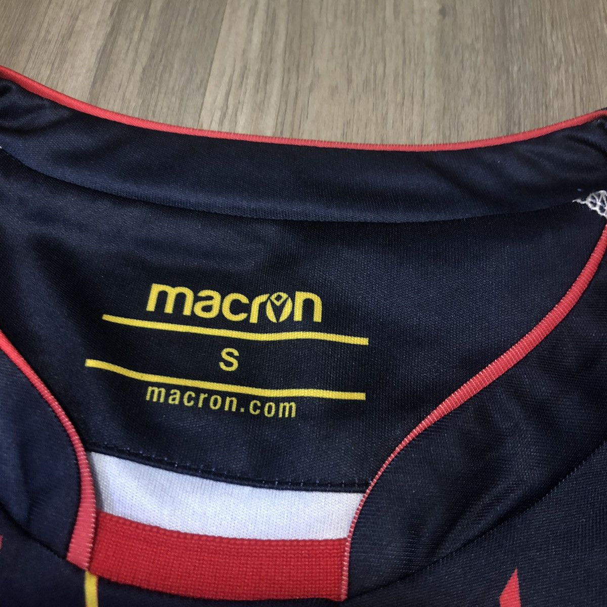 Macron Stevenage fc 19/20 away jersey Size US S / EU 44-46 / 1 - 6 Thumbnail