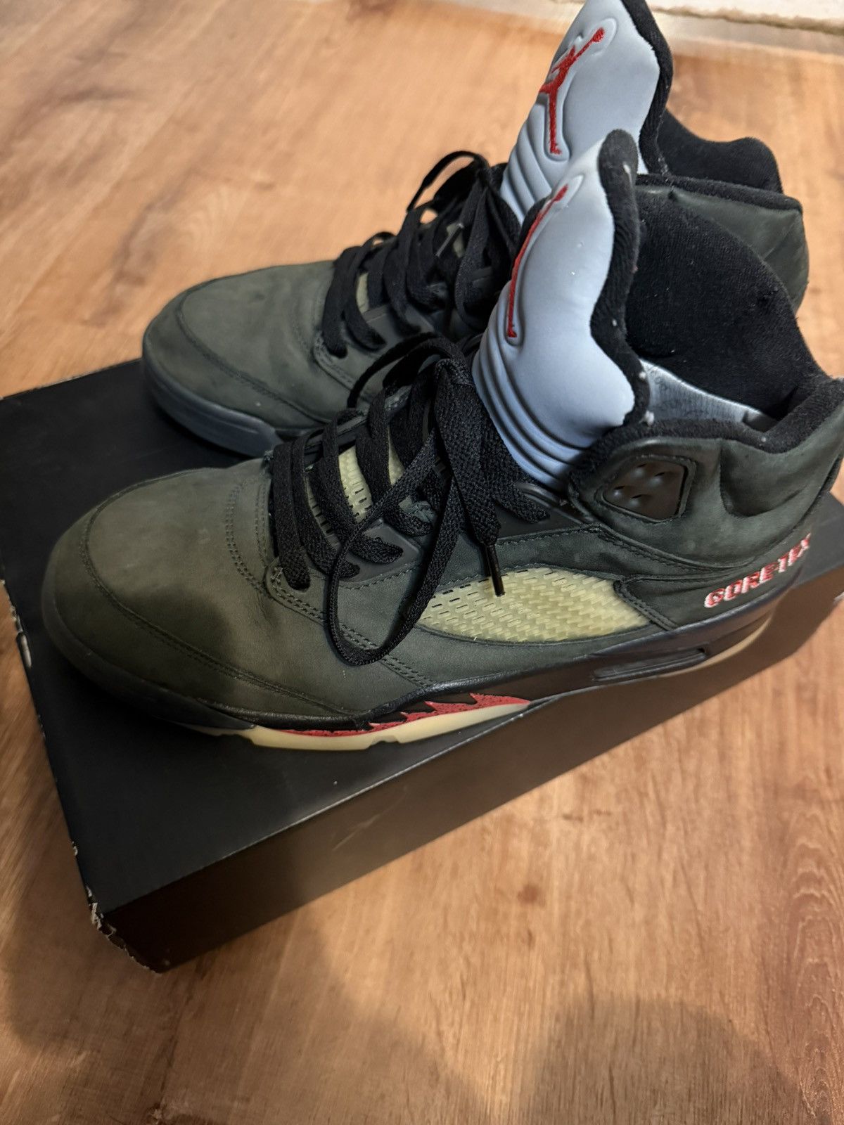 Jordan Brand Jordan 5 GORE-TEX Size US 10.5 / EU 43-44 - 3 Thumbnail