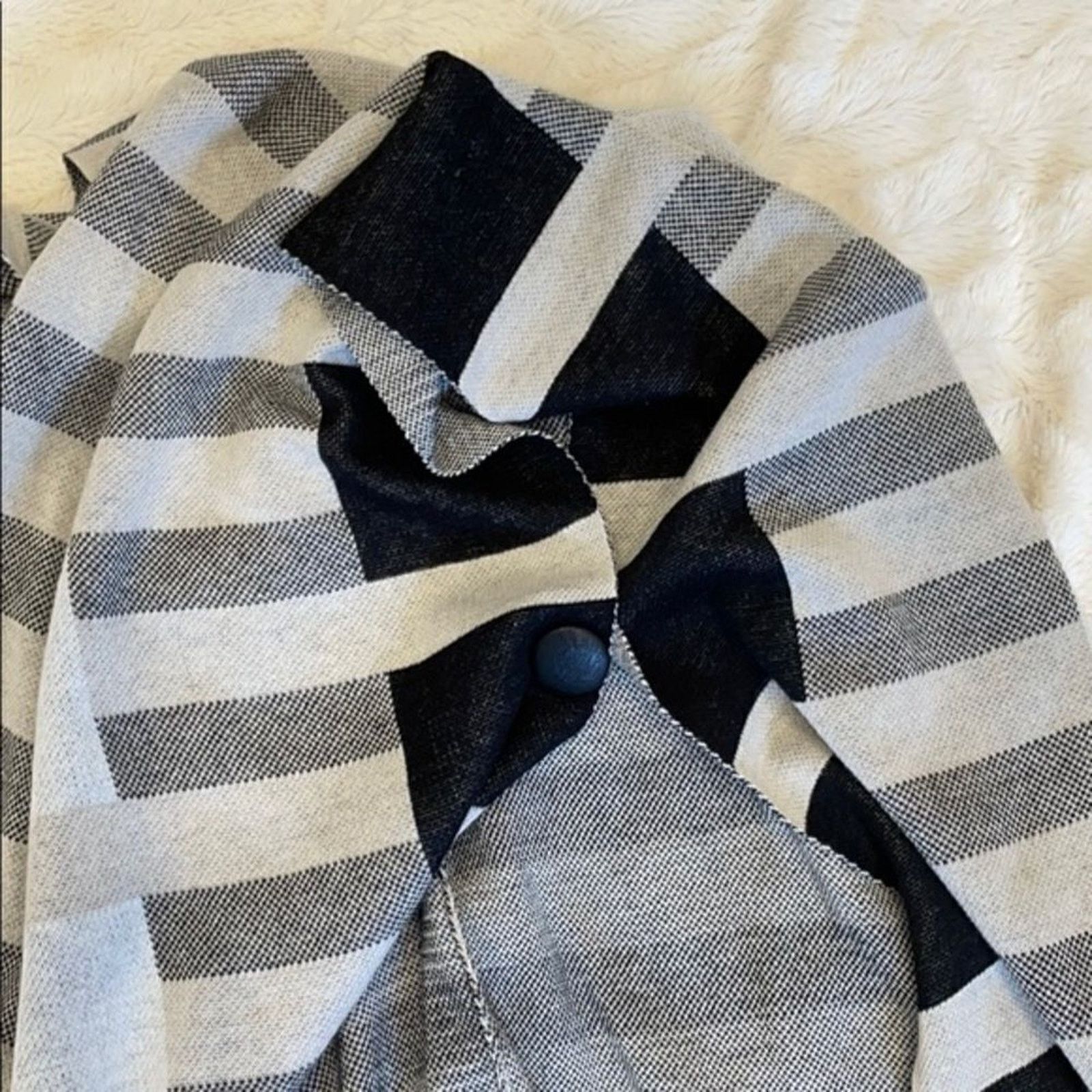 Other Joseph A Modern Plaid Striped Cape Cardigan | Size OS Size ONE SIZE - 4 Thumbnail