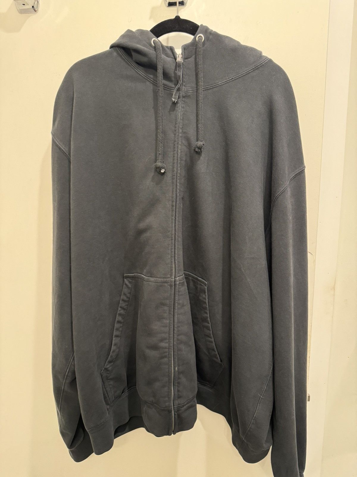 Heavyweight zip-up