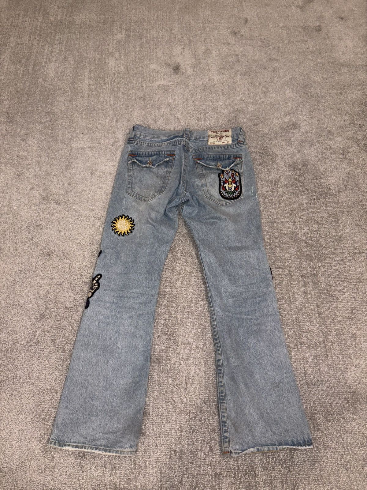 True Religion Billy Distressed Patch Bootcut Jeans Size 31 Size US 31 - 2 Thumbnail