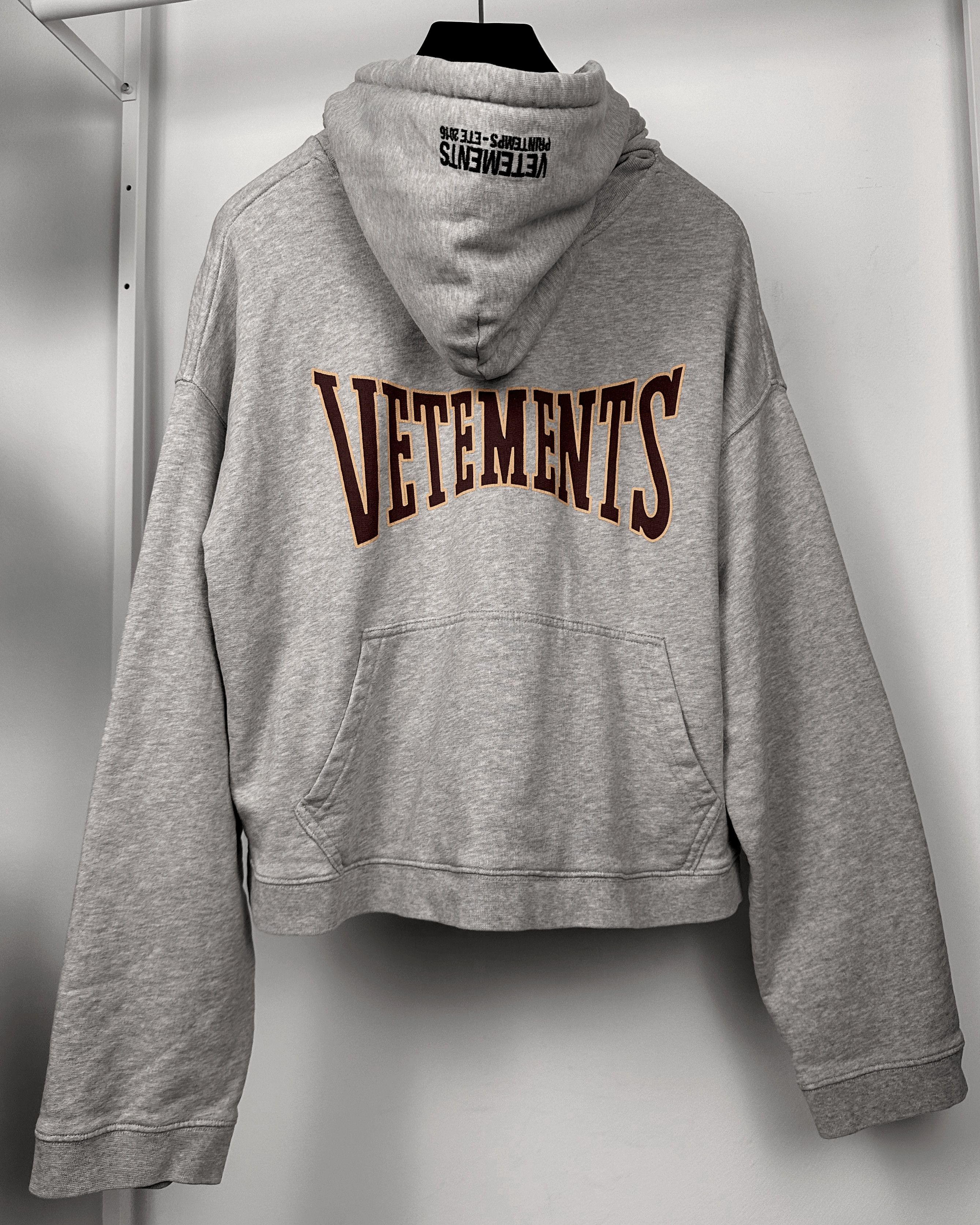 Vetements Vetements Champion Logo Reversible Cropped Hoodie Size US M / EU 48-50 / 2 - 3 Thumbnail