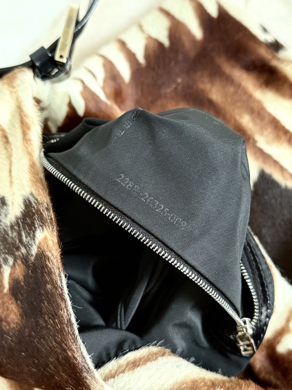 Fendi 2000s Sick Limited Edition Fendi Pony Hair Mama Baguette bag Size ONE SIZE - 14 Thumbnail