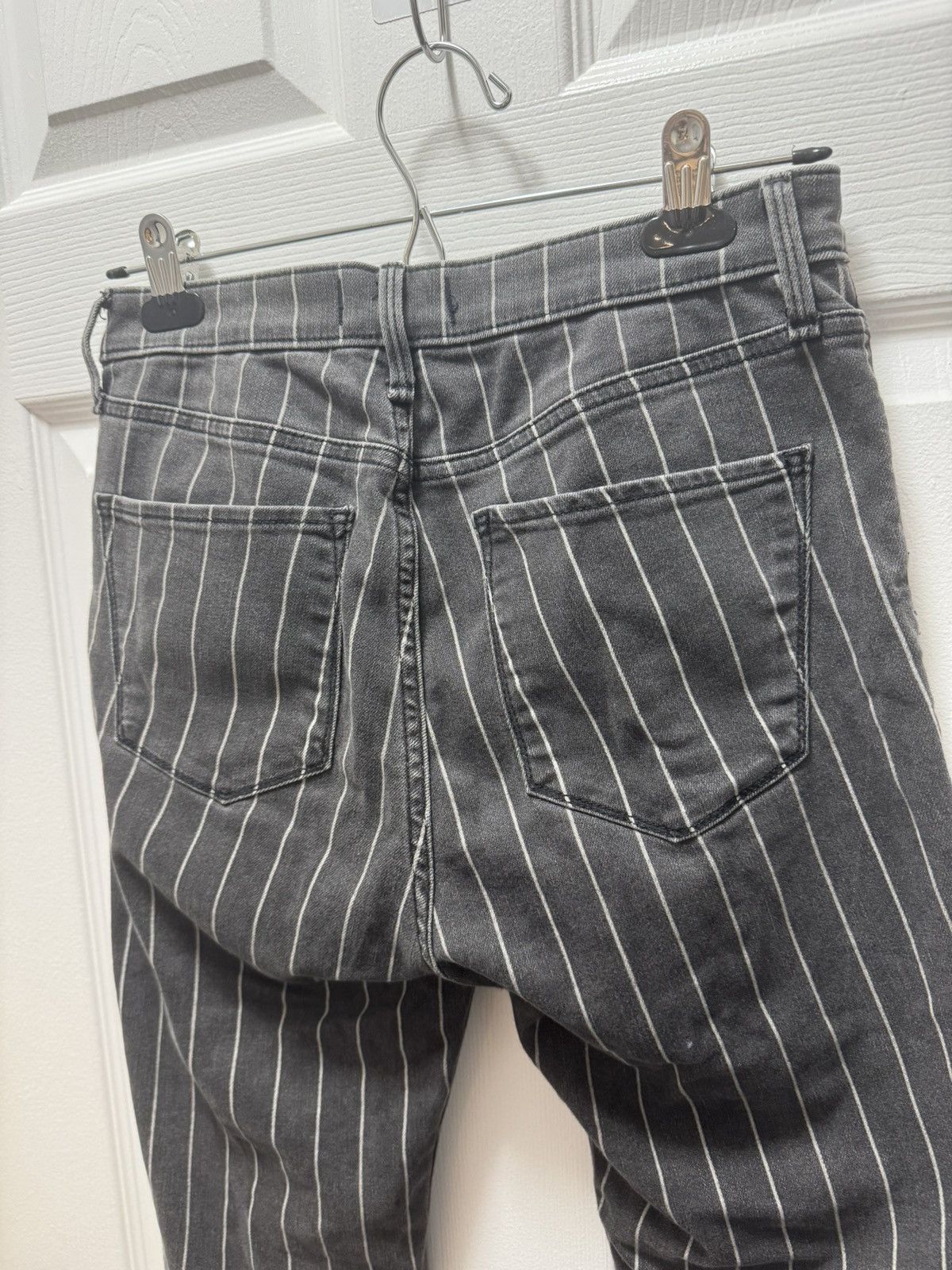 Abercrombie & Fitch Abercrombie Fitch Distressed Avant Garde Skater Pants Size US 27 - 3 Thumbnail