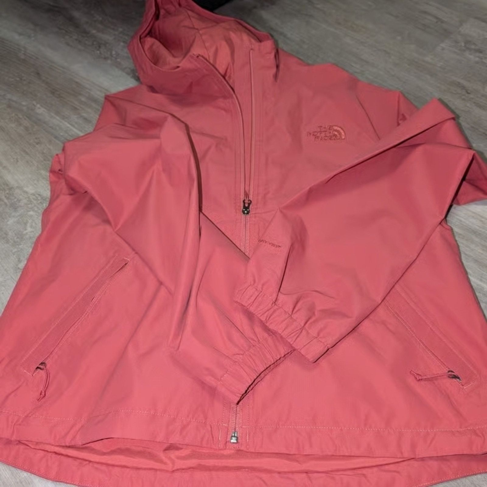 The North Face The North Face Women's Cherry Pink Rain Jacket Size M / US 6-8 / IT 42-44 - 3 Thumbnail